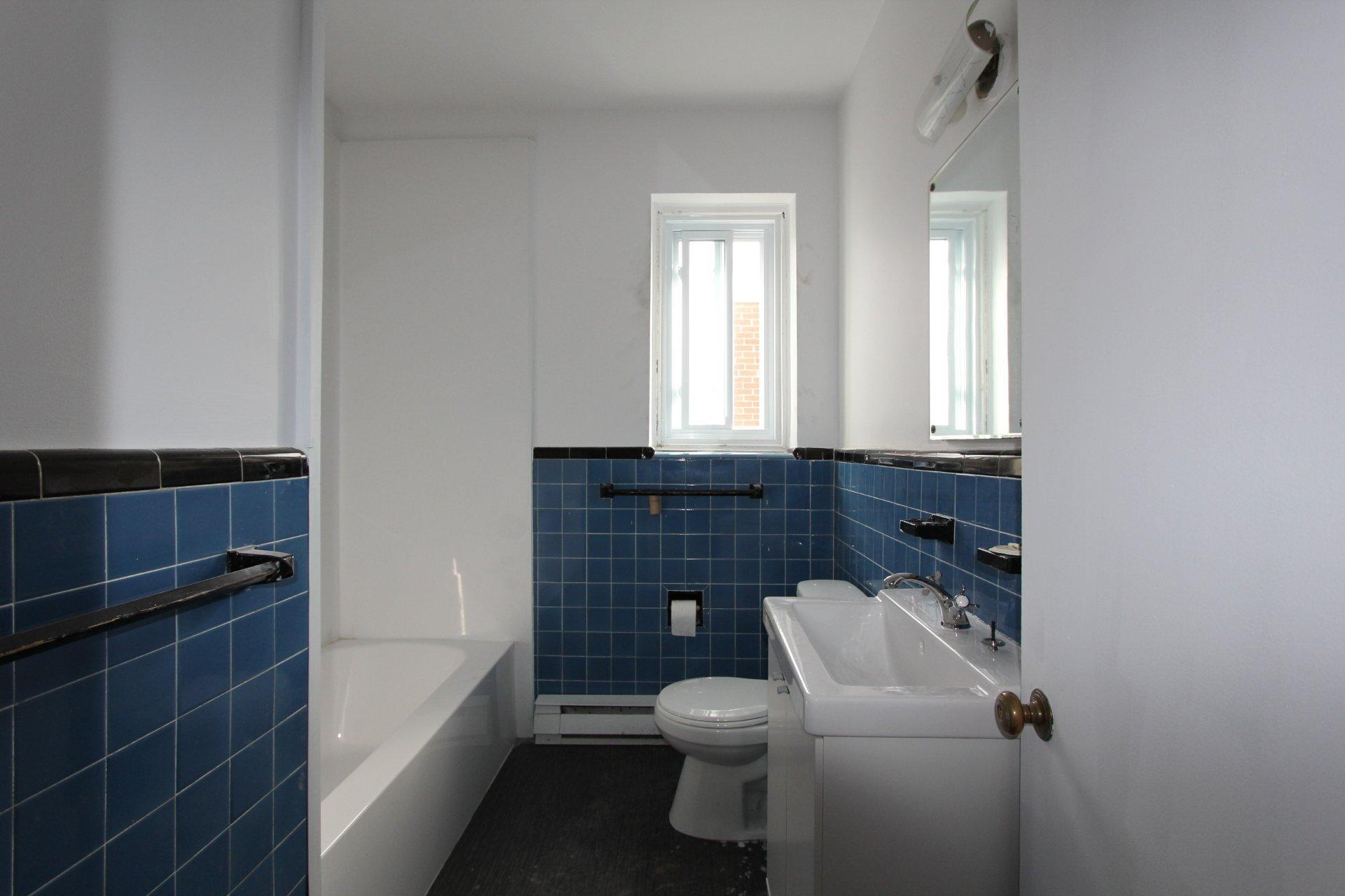 









4994


Rue Fulton

,
Montréal (Côte-des-Neiges/Notre-Dame-de-Grâce),




QC
H3W1V4

