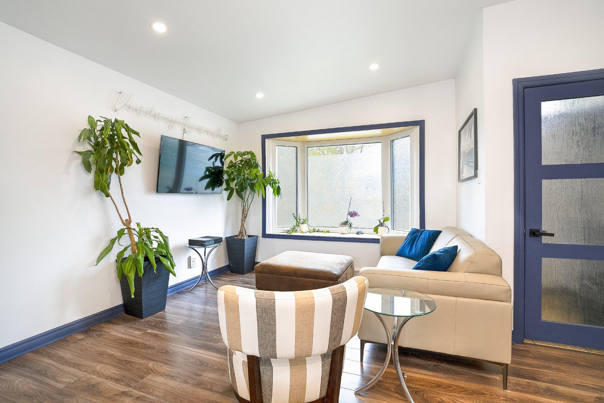 









12483


Rue Granger

,
Montréal (Pierrefonds-Roxboro),




QC
H8Z1V4

