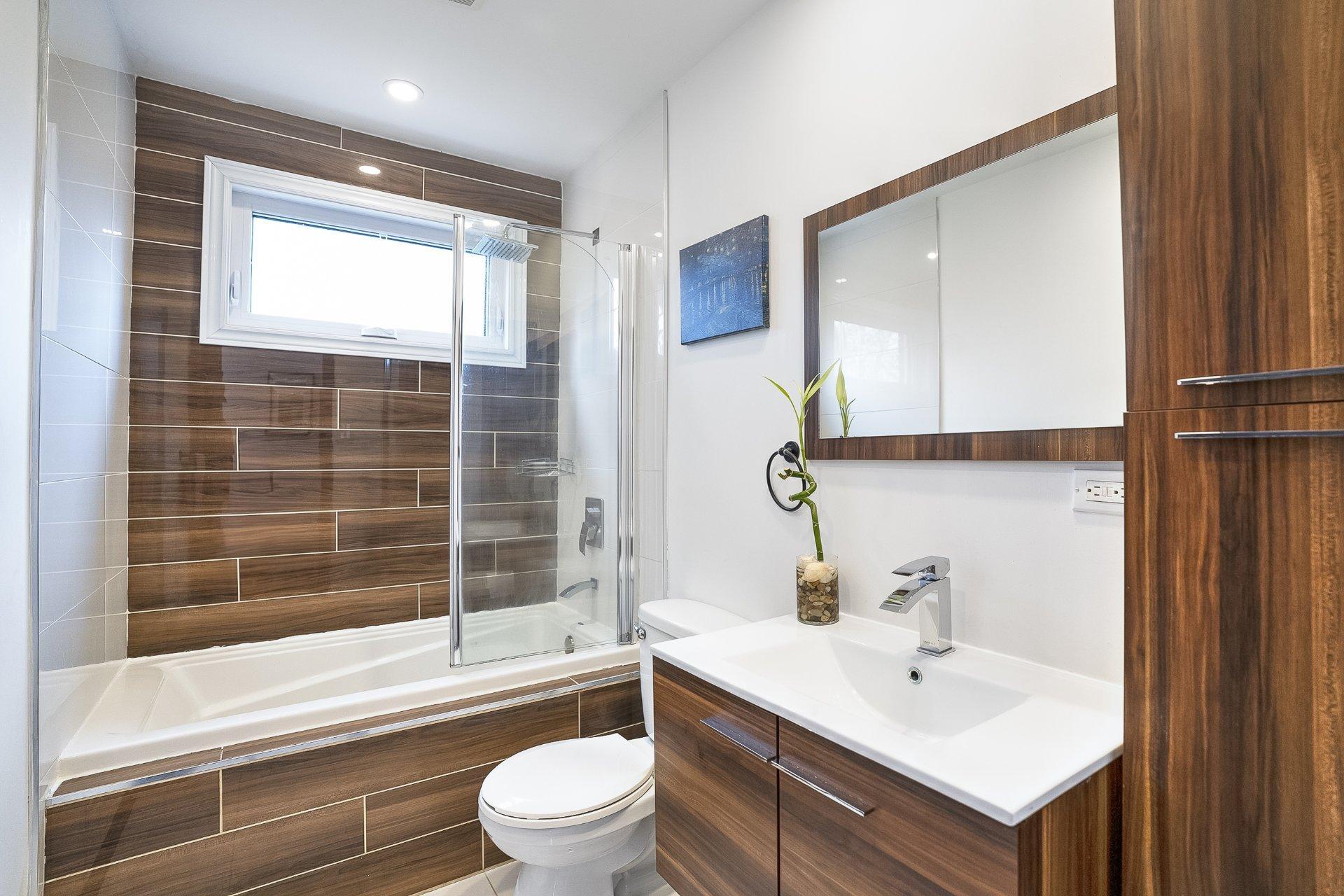 









12483


Rue Granger

,
Montréal (Pierrefonds-Roxboro),




QC
H8Z1V4

