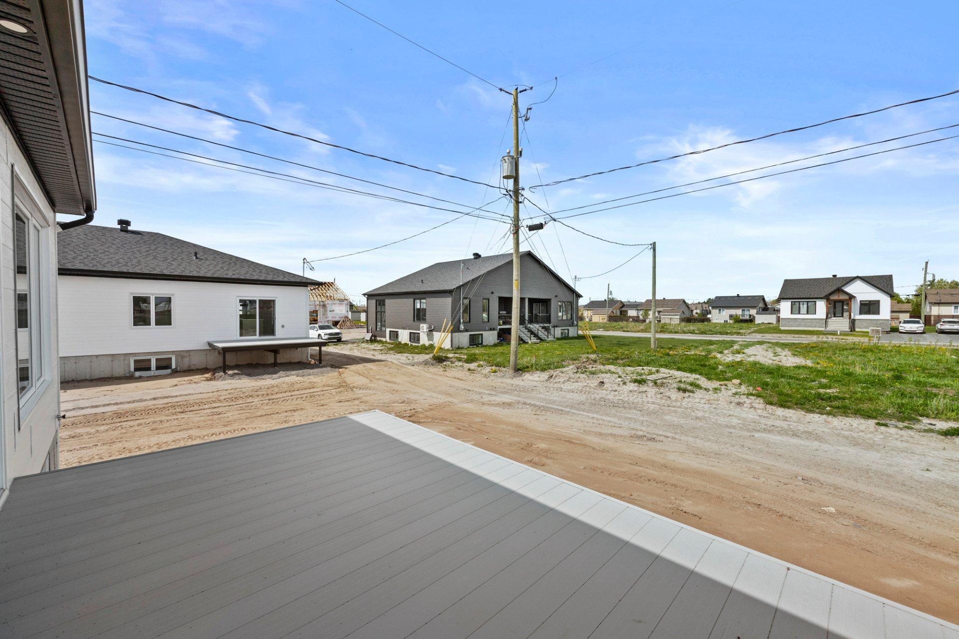 









1000


Rue du Reliquaire

,
Drummondville,




QC
J2B8Z7

