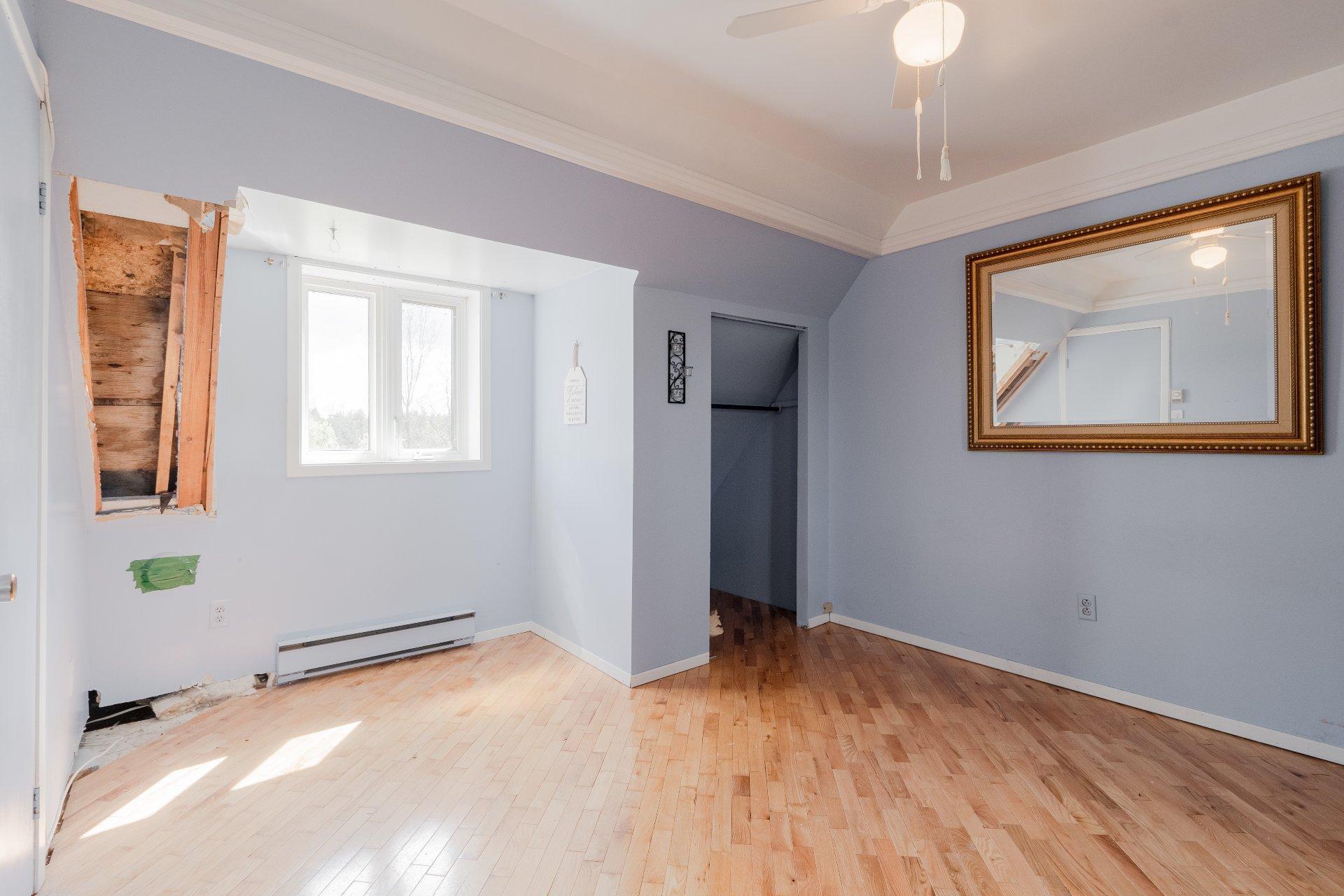









110


Rue Custeau

,
Magog,




QC
J1X3W5

