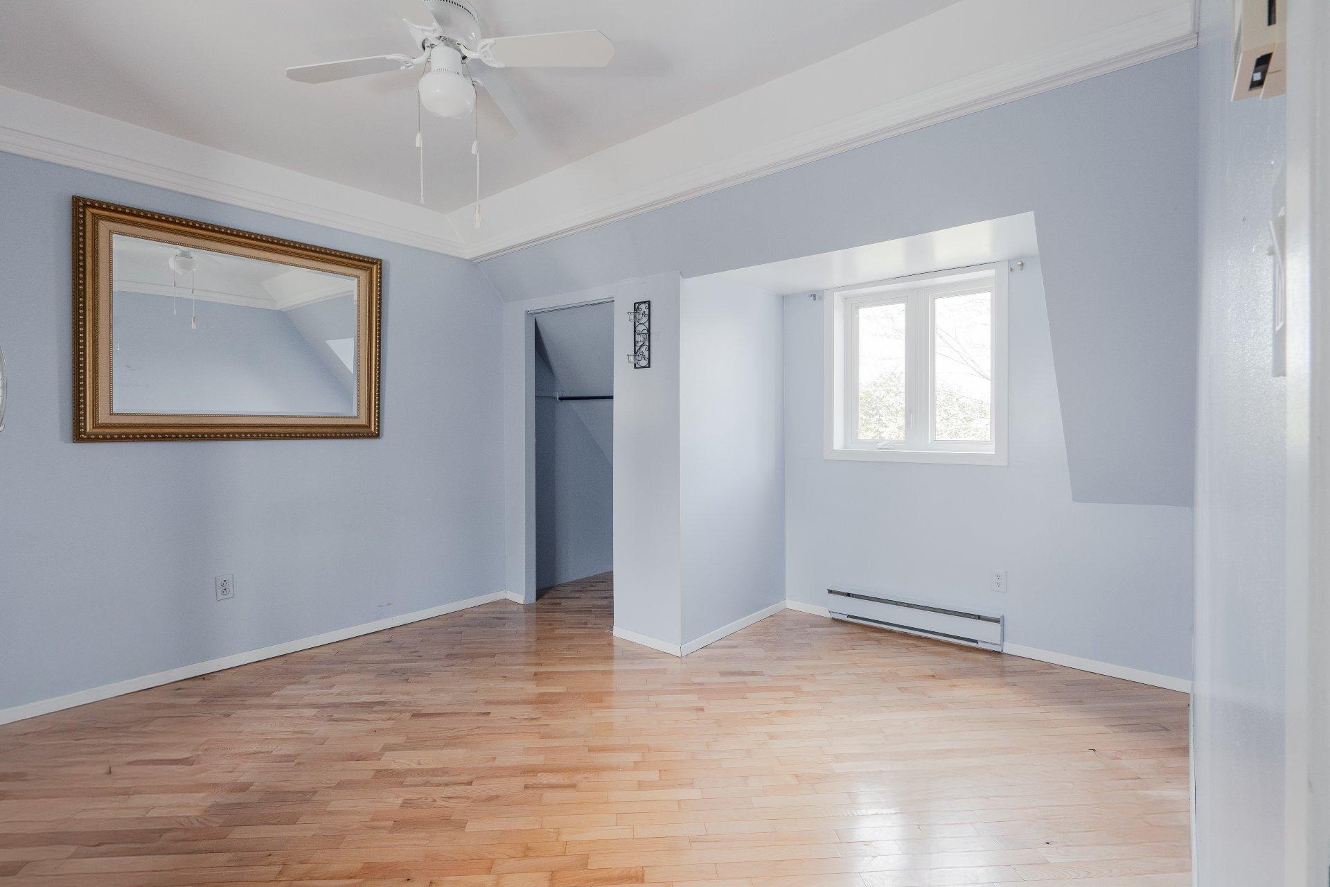 









110


Rue Custeau

,
Magog,




QC
J1X3W5

