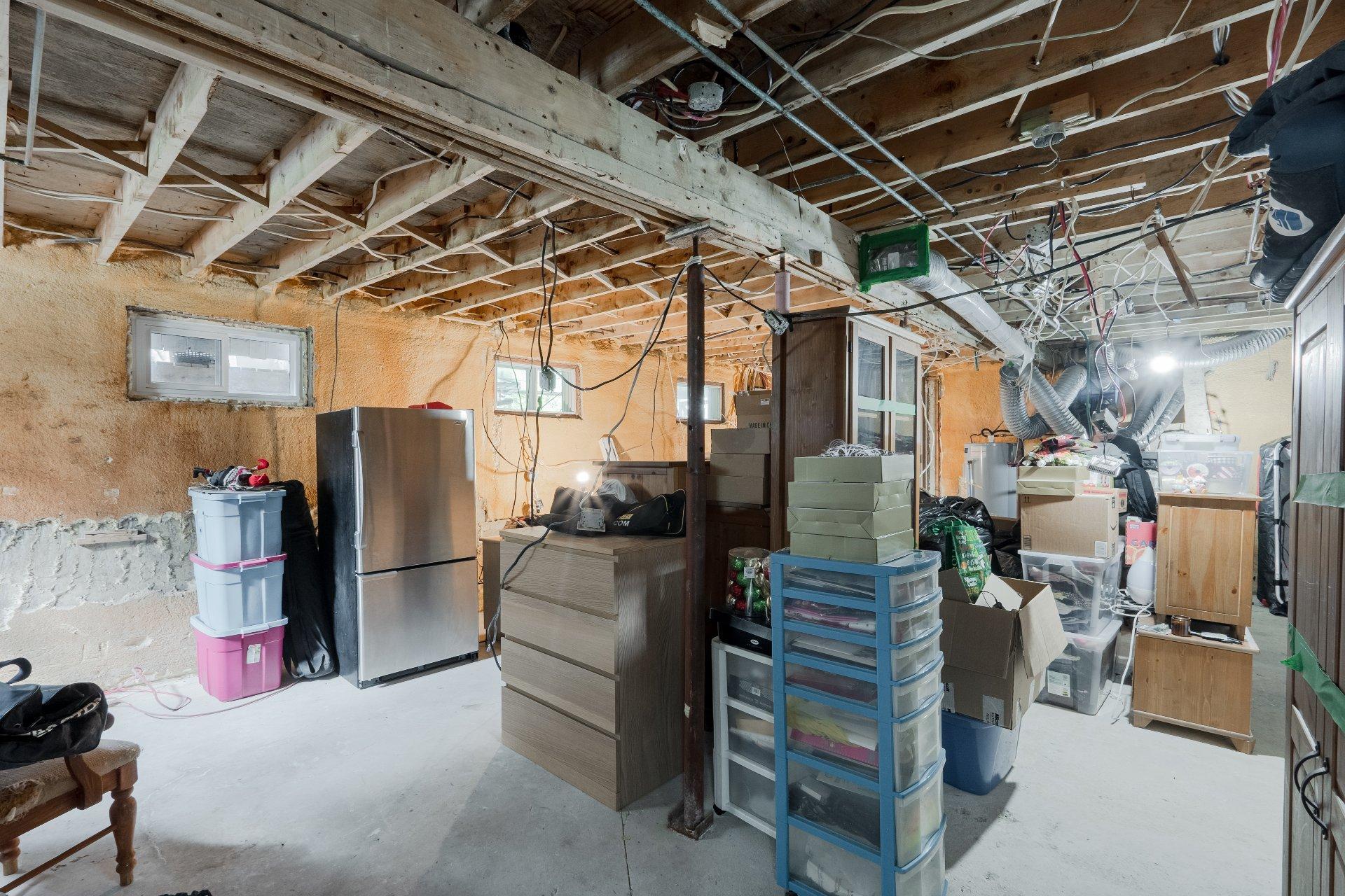 









110


Rue Custeau

,
Magog,




QC
J1X3W5

