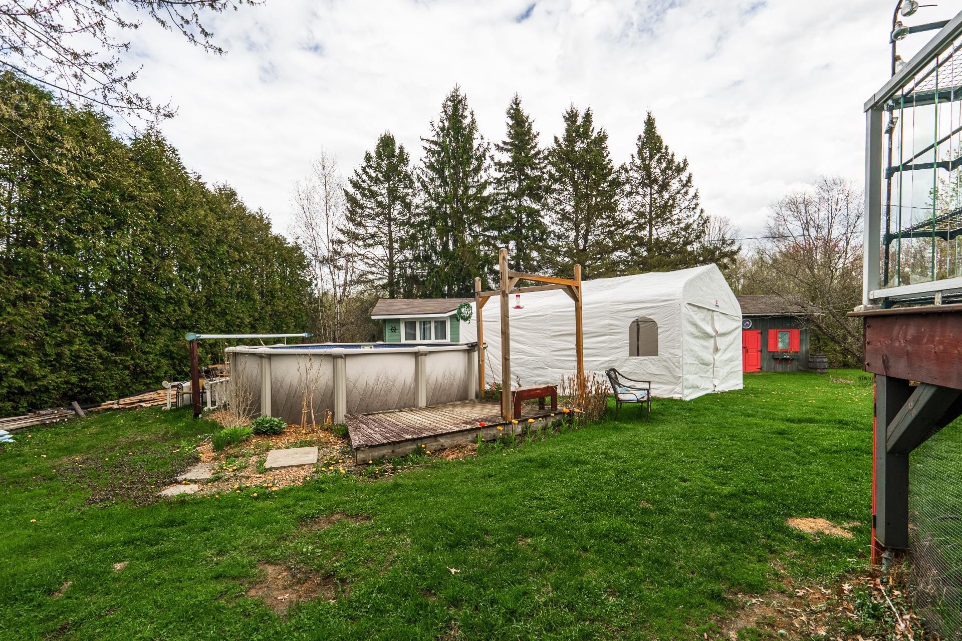 









110


Rue Custeau

,
Magog,




QC
J1X3W5


