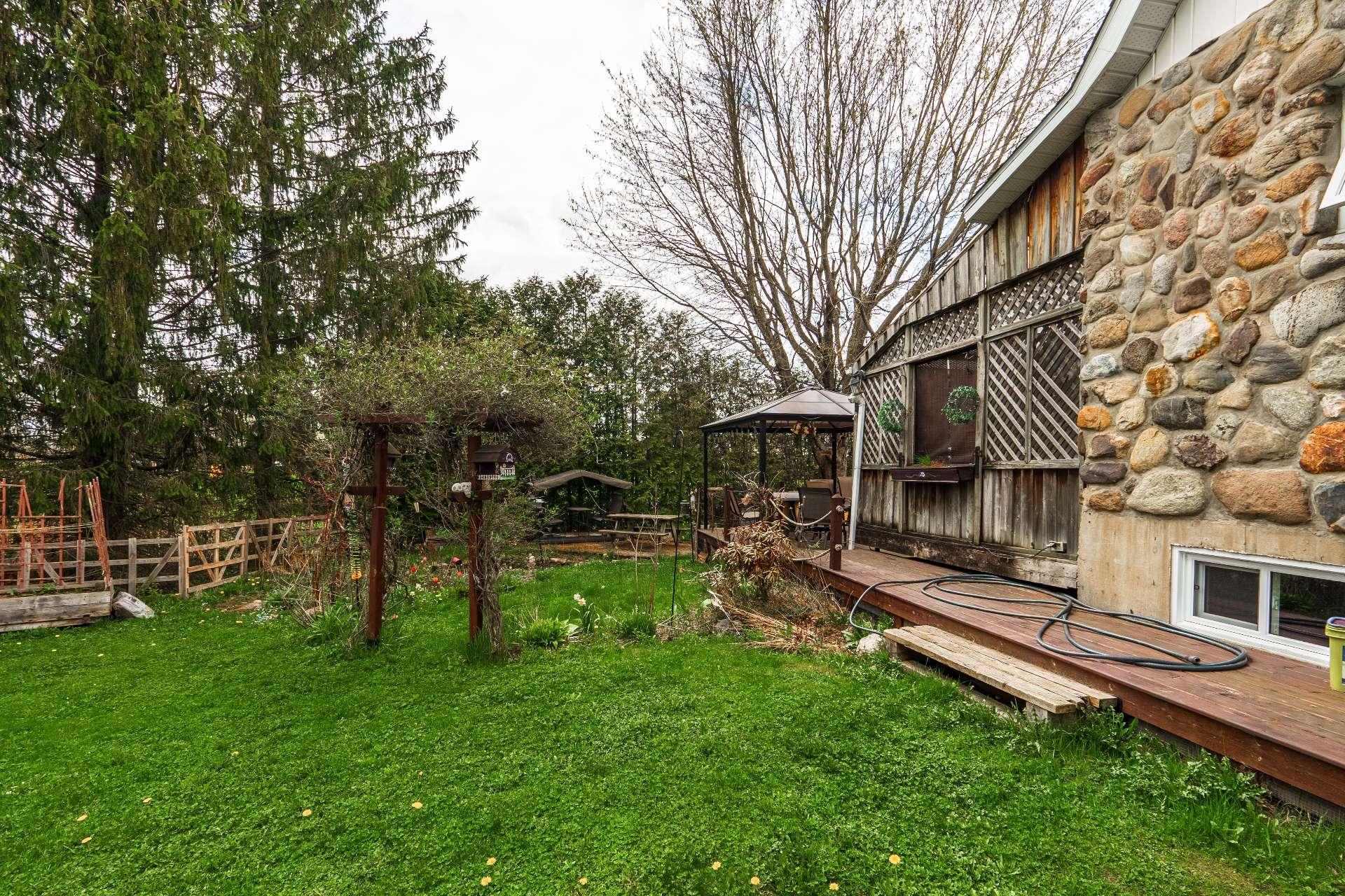 









110


Rue Custeau

,
Magog,




QC
J1X3W5

