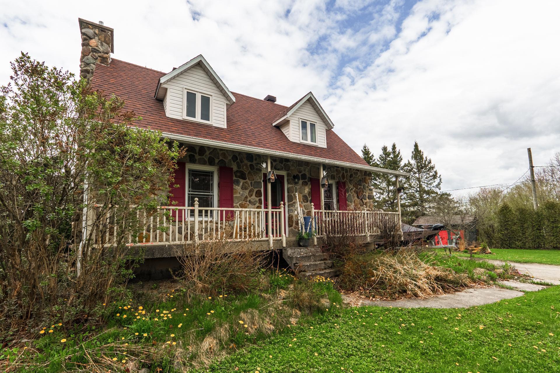 









110


Rue Custeau

,
Magog,




QC
J1X3W5


