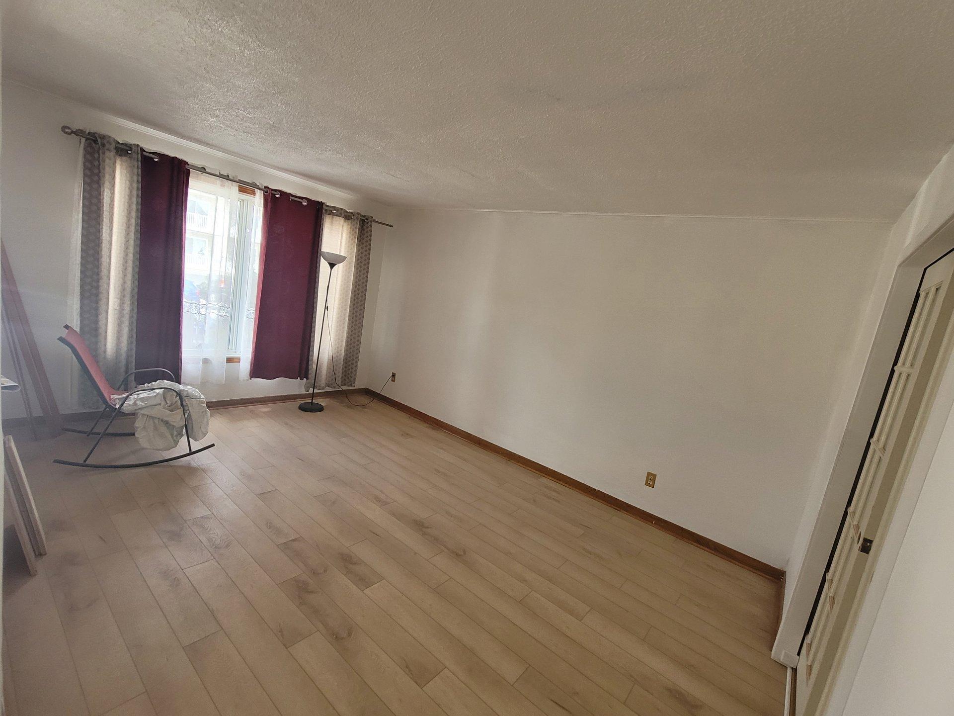 









5352


Rue Marquis

,
Montréal (Saint-Léonard),




QC
H1R1N8

