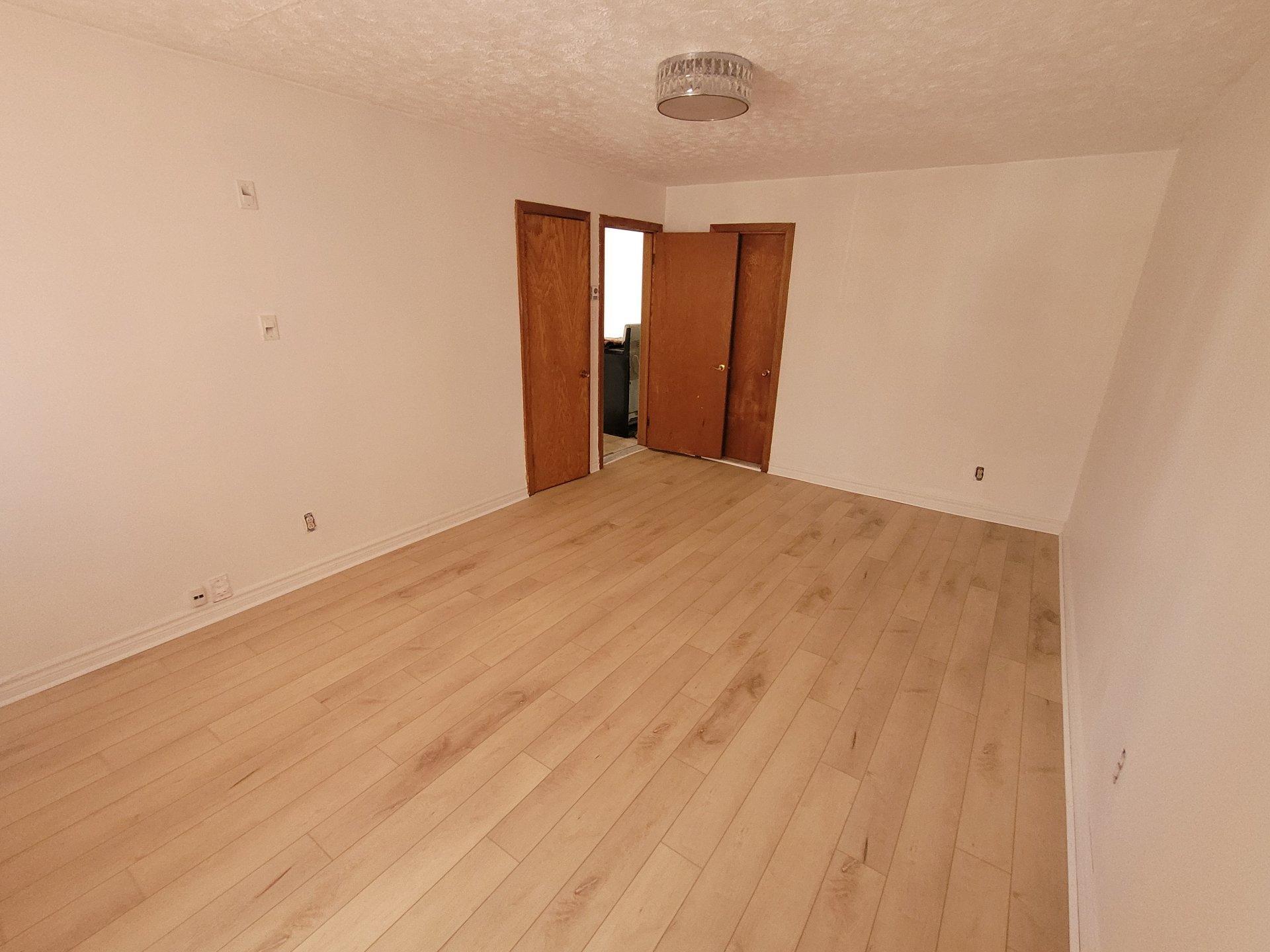 









5352


Rue Marquis

,
Montréal (Saint-Léonard),




QC
H1R1N8

