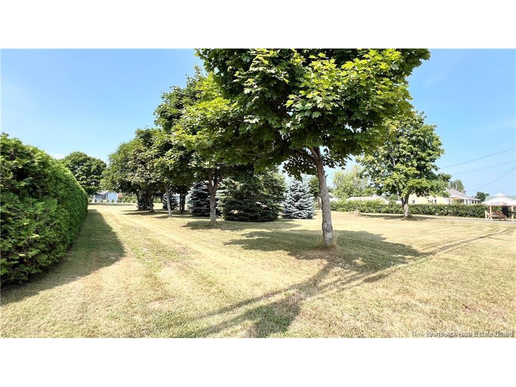 









530


Principale

,
Petit-Rocher,







NB
E8J 1P6

