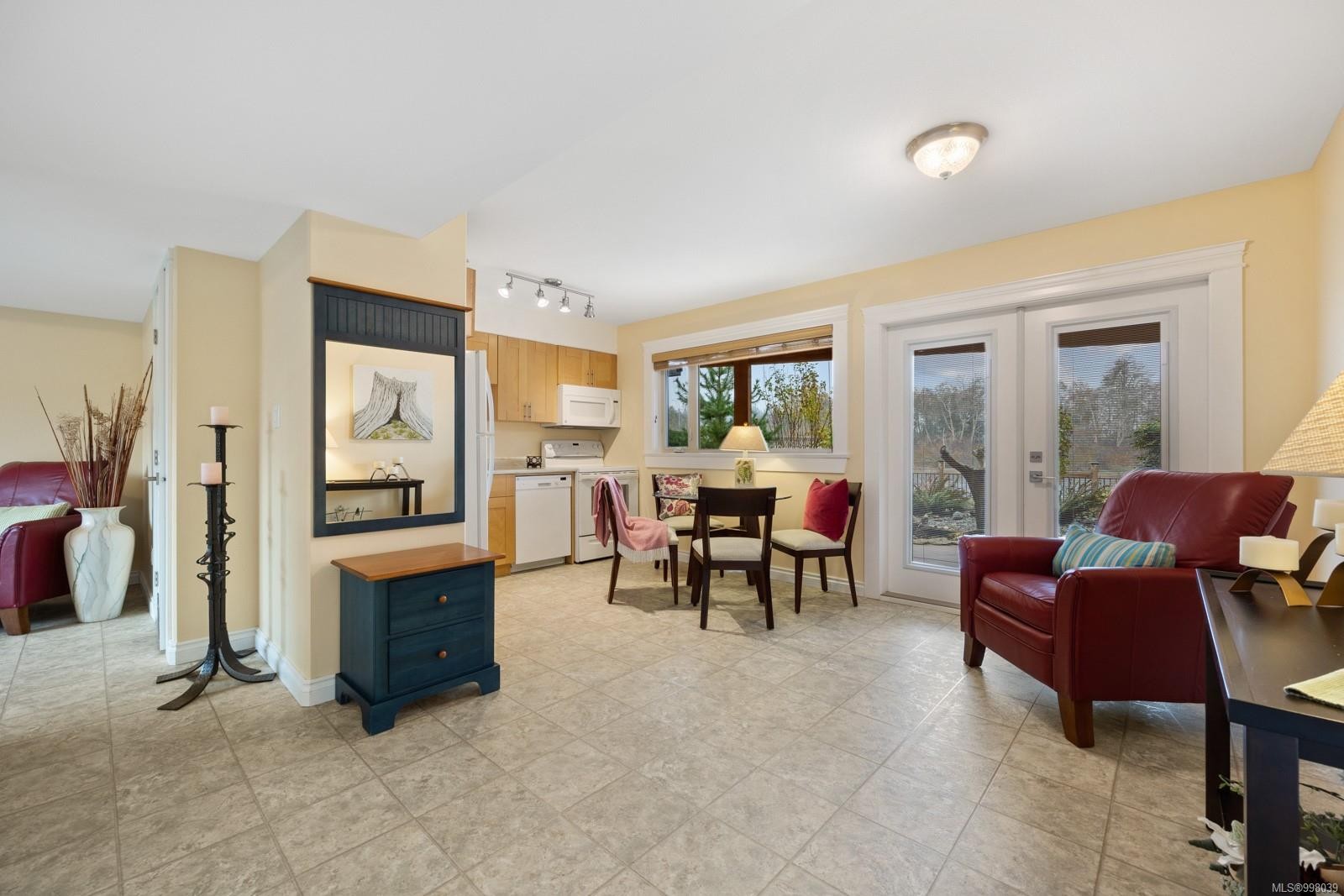 









1940


19th

Ave,
Campbell River,




BC
V9W 4M7

