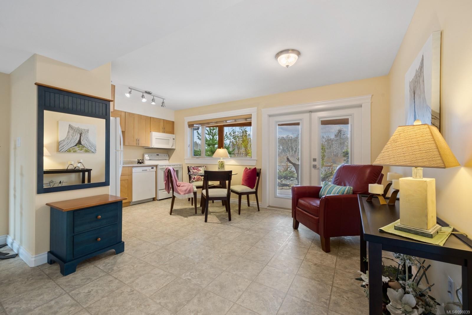 









1940


19th

Ave,
Campbell River,




BC
V9W 4M7

