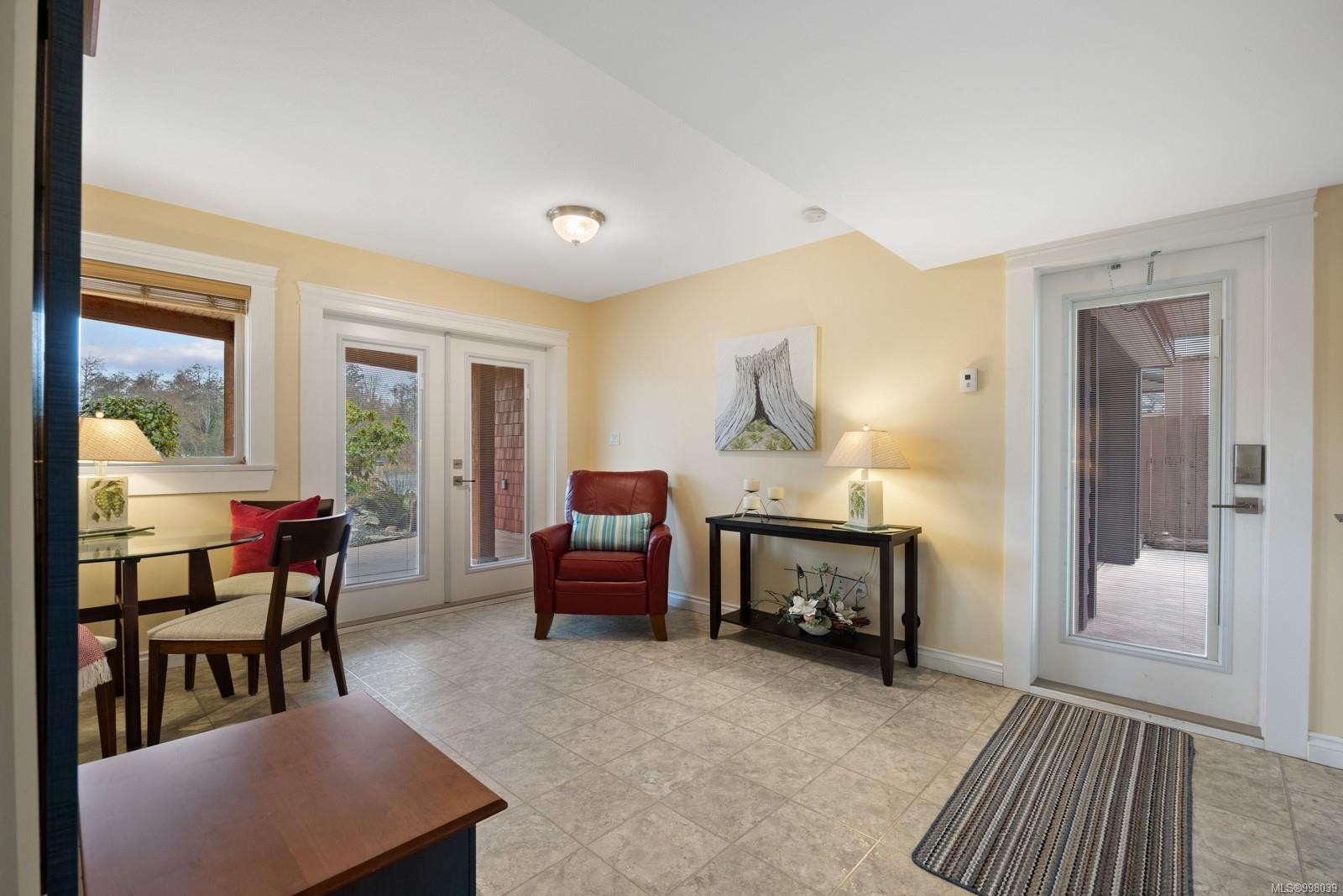 









1940


19th

Ave,
Campbell River,




BC
V9W 4M7

