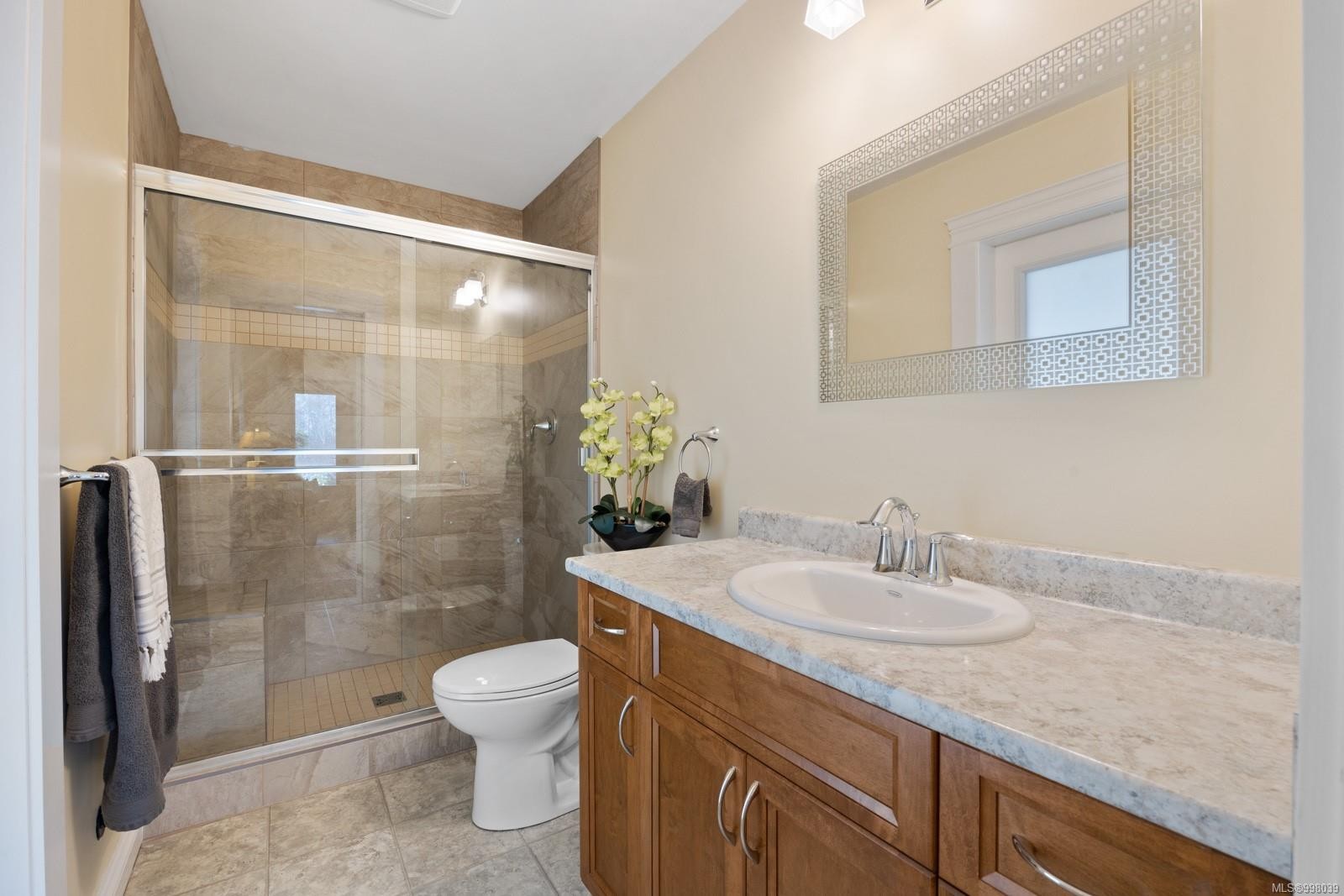 









1940


19th

Ave,
Campbell River,




BC
V9W 4M7

