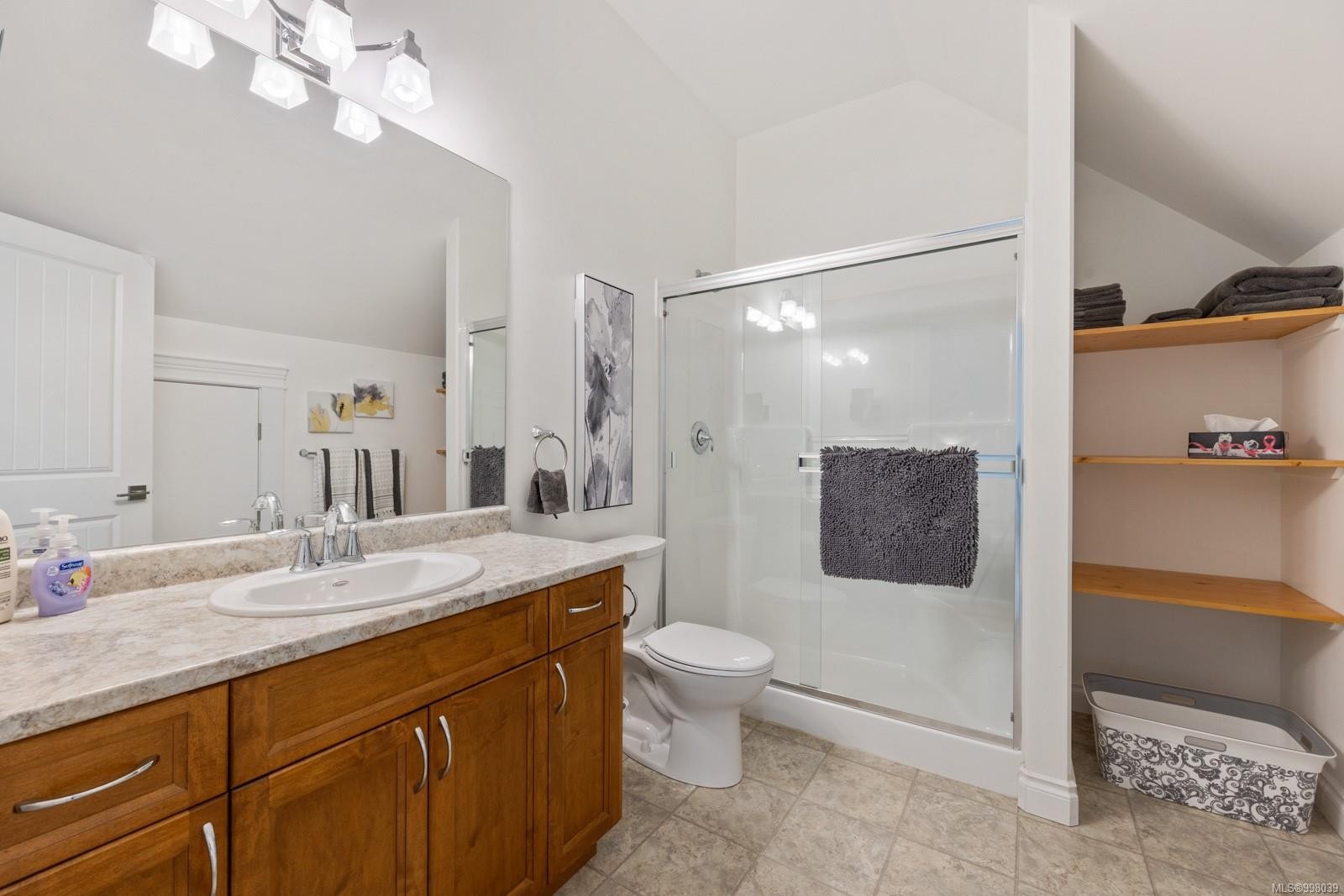 









1940


19th

Ave,
Campbell River,




BC
V9W 4M7


