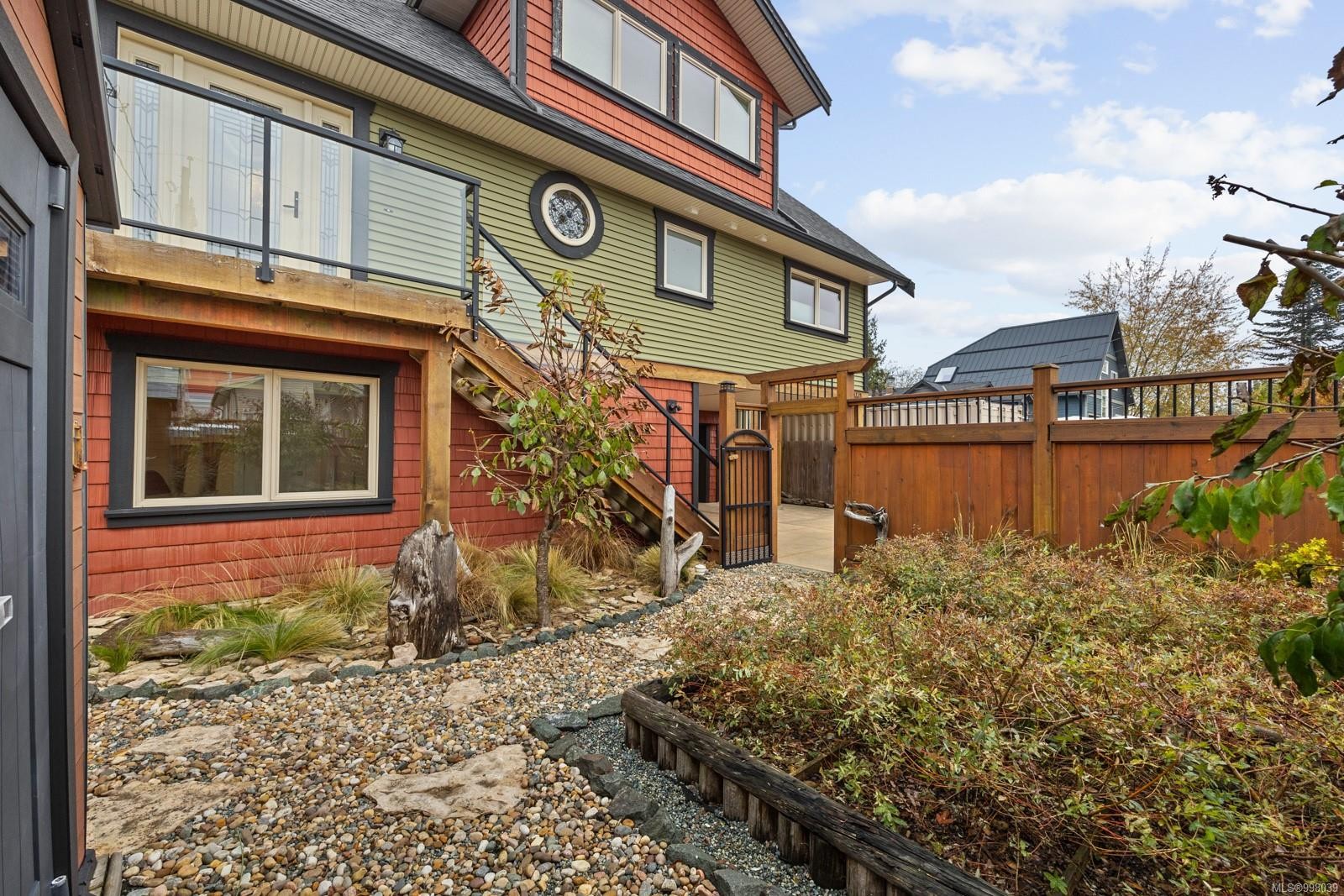 









1940


19th

Ave,
Campbell River,




BC
V9W 4M7

