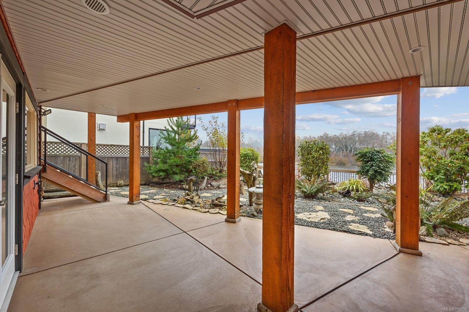 









1940


19th

Ave,
Campbell River,




BC
V9W 4M7

