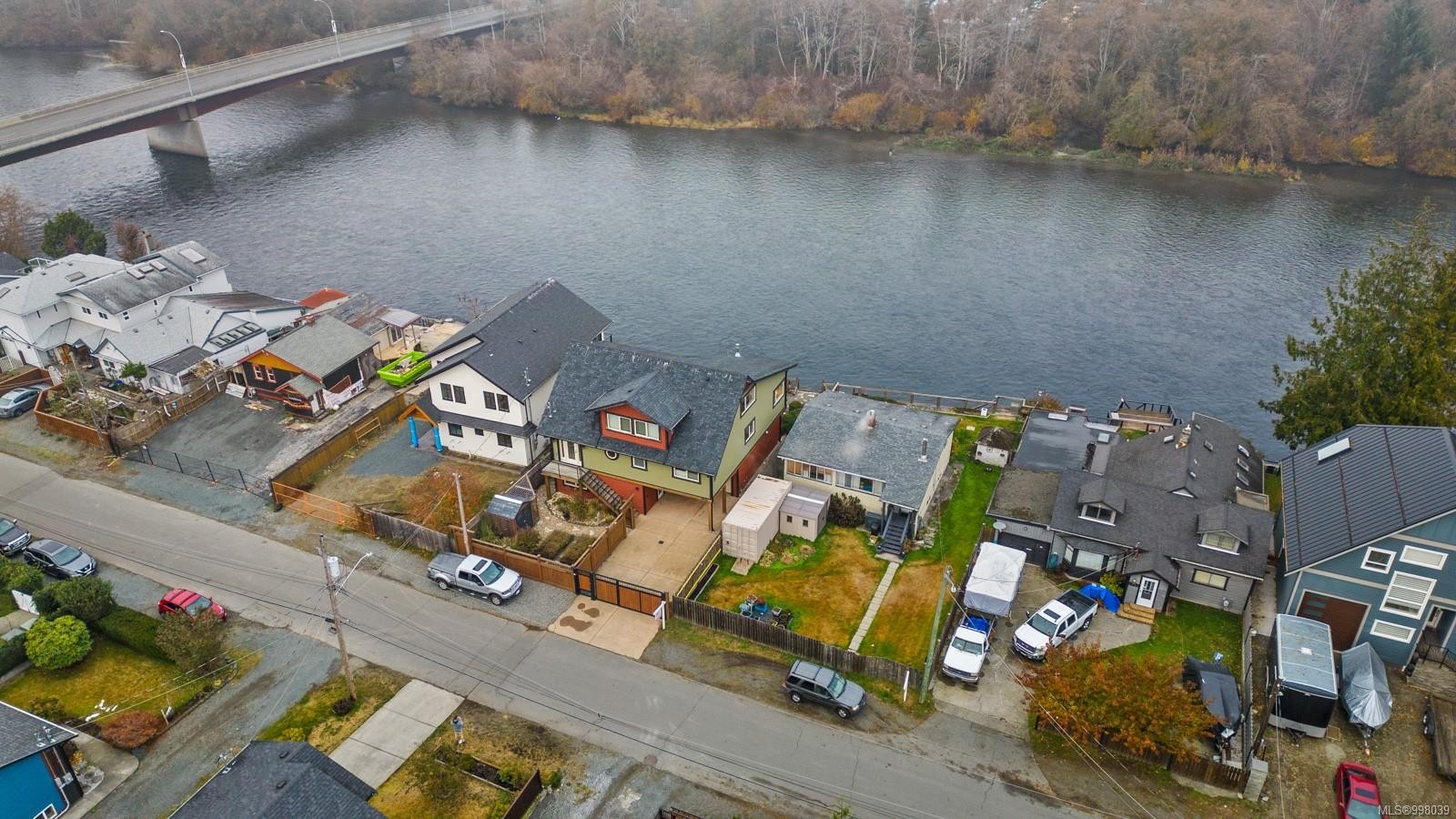 









1940


19th

Ave,
Campbell River,




BC
V9W 4M7

