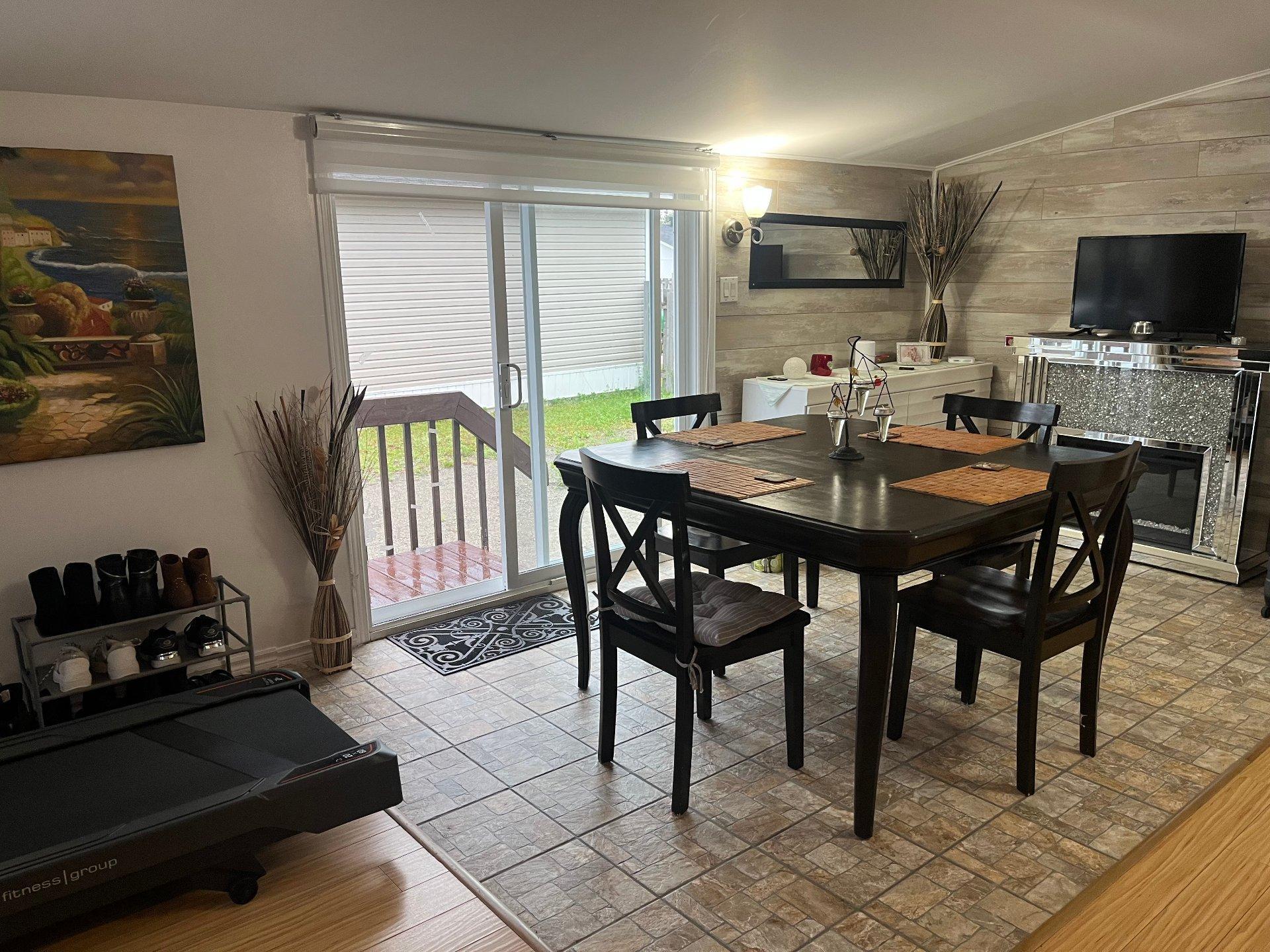 









44


Rue Dominique

,
Port-Cartier,




QC
G5B1A3

