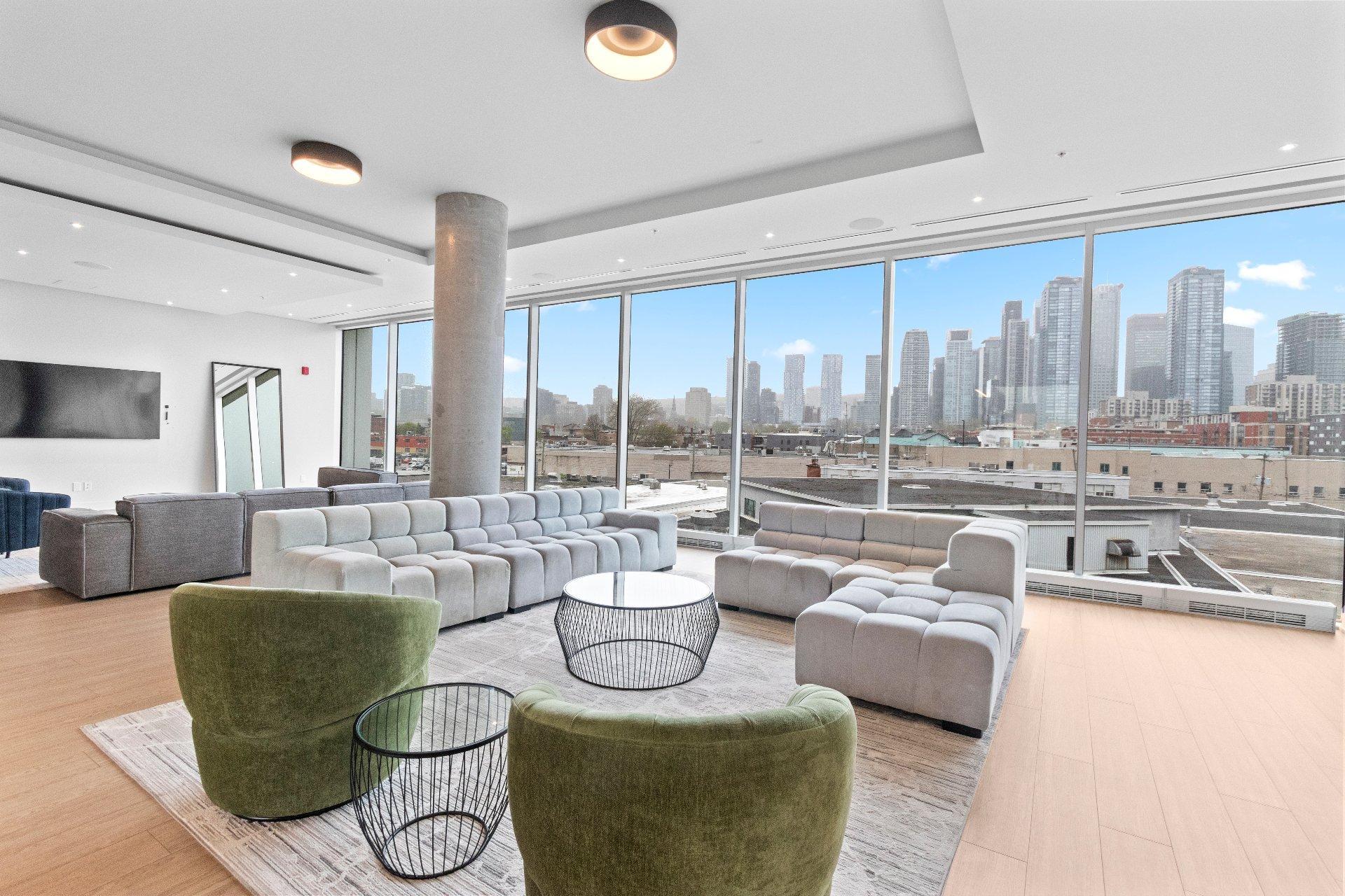 









1400


Rue Ottawa

, 130B,
Montréal (Le Sud-Ouest),




QC
H3C0Y9

