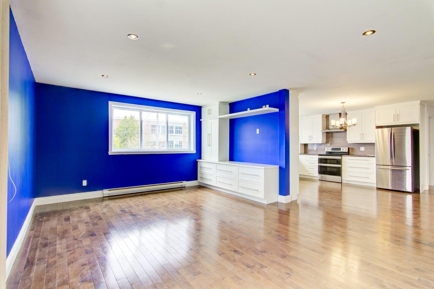 









70


Rue Meunier E.

,
Laval (Pont-Viau),




QC
H7N4J5

