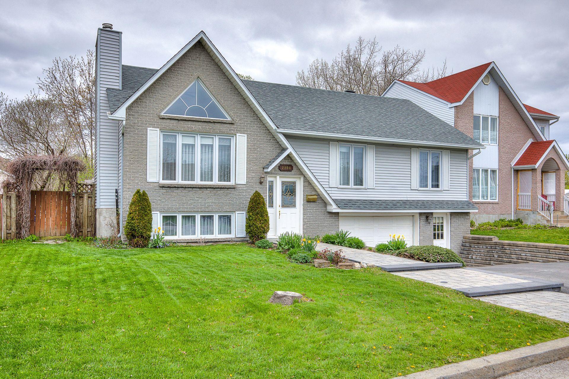 









2804


Rue Jacques-Brel

,
Boisbriand,




QC
J7H1K2

