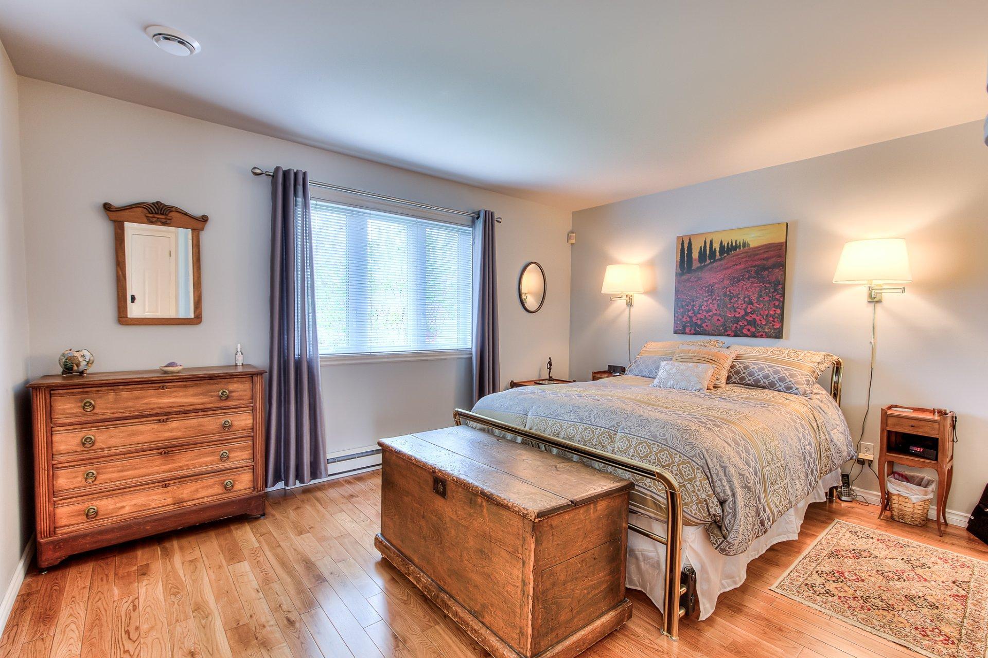 









2804


Rue Jacques-Brel

,
Boisbriand,




QC
J7H1K2

