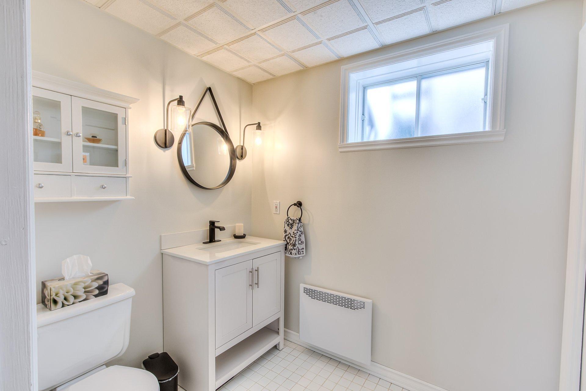 









2804


Rue Jacques-Brel

,
Boisbriand,




QC
J7H1K2

