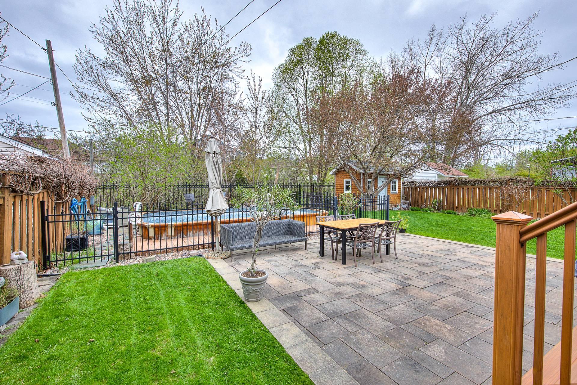 









2804


Rue Jacques-Brel

,
Boisbriand,




QC
J7H1K2

