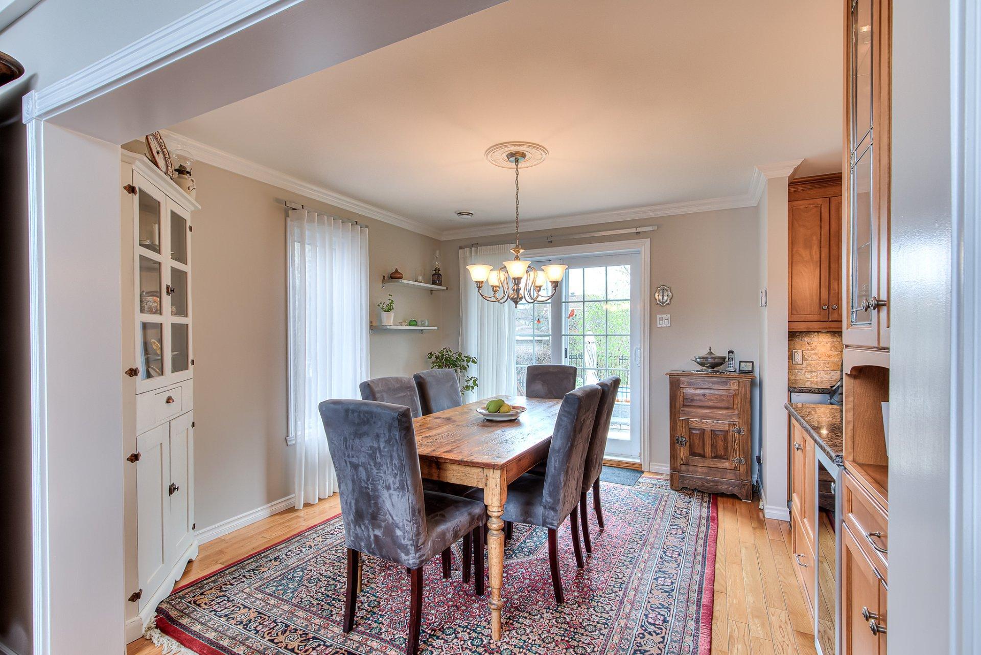 









2804


Rue Jacques-Brel

,
Boisbriand,




QC
J7H1K2

