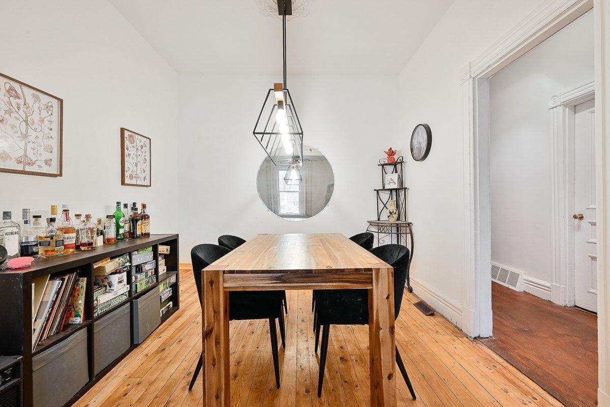 









511

 - 517


Av. Birch

,
Saint-Lambert,




QC
J4P2M9

