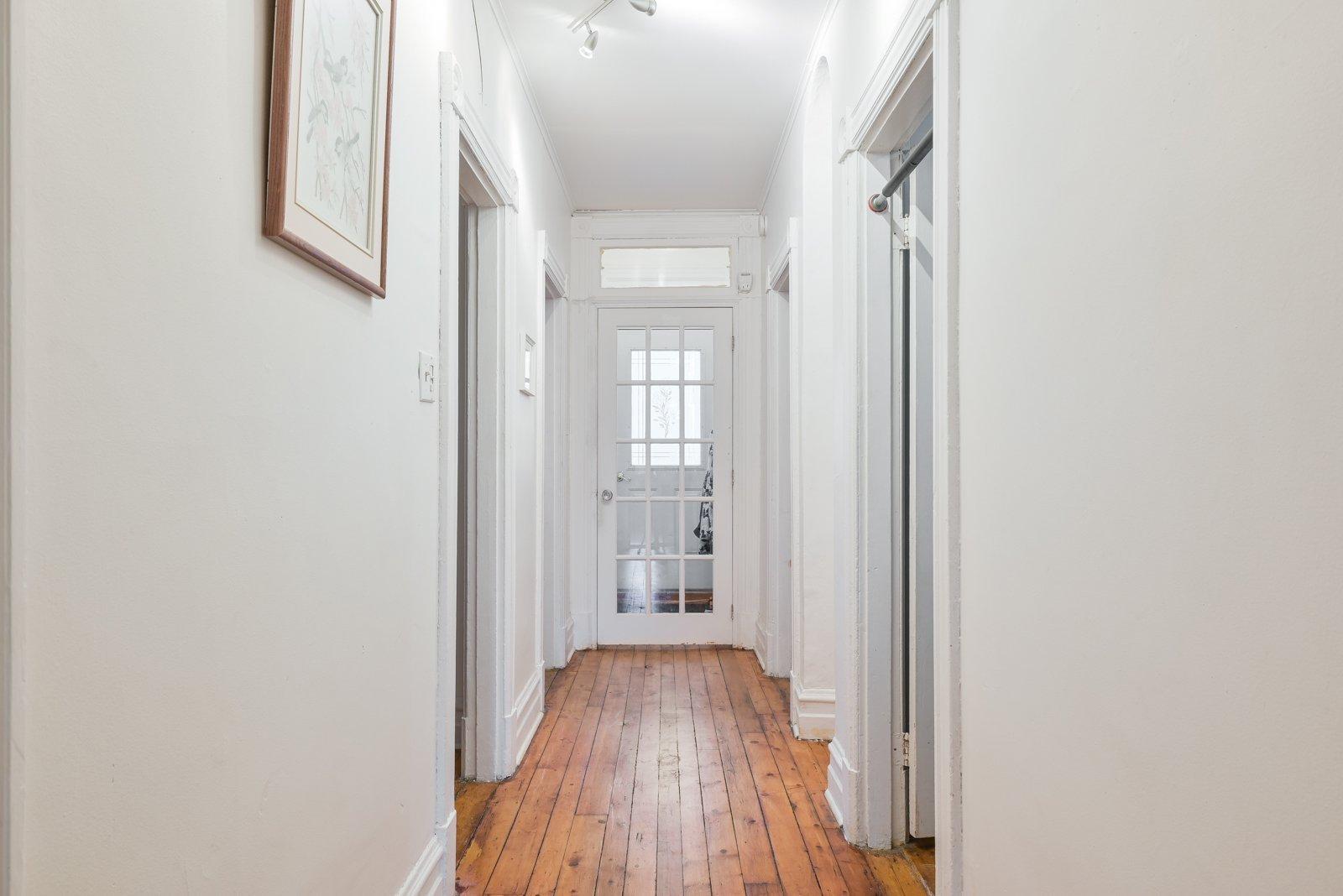 









511

 - 517


Av. Birch

,
Saint-Lambert,




QC
J4P2M9

