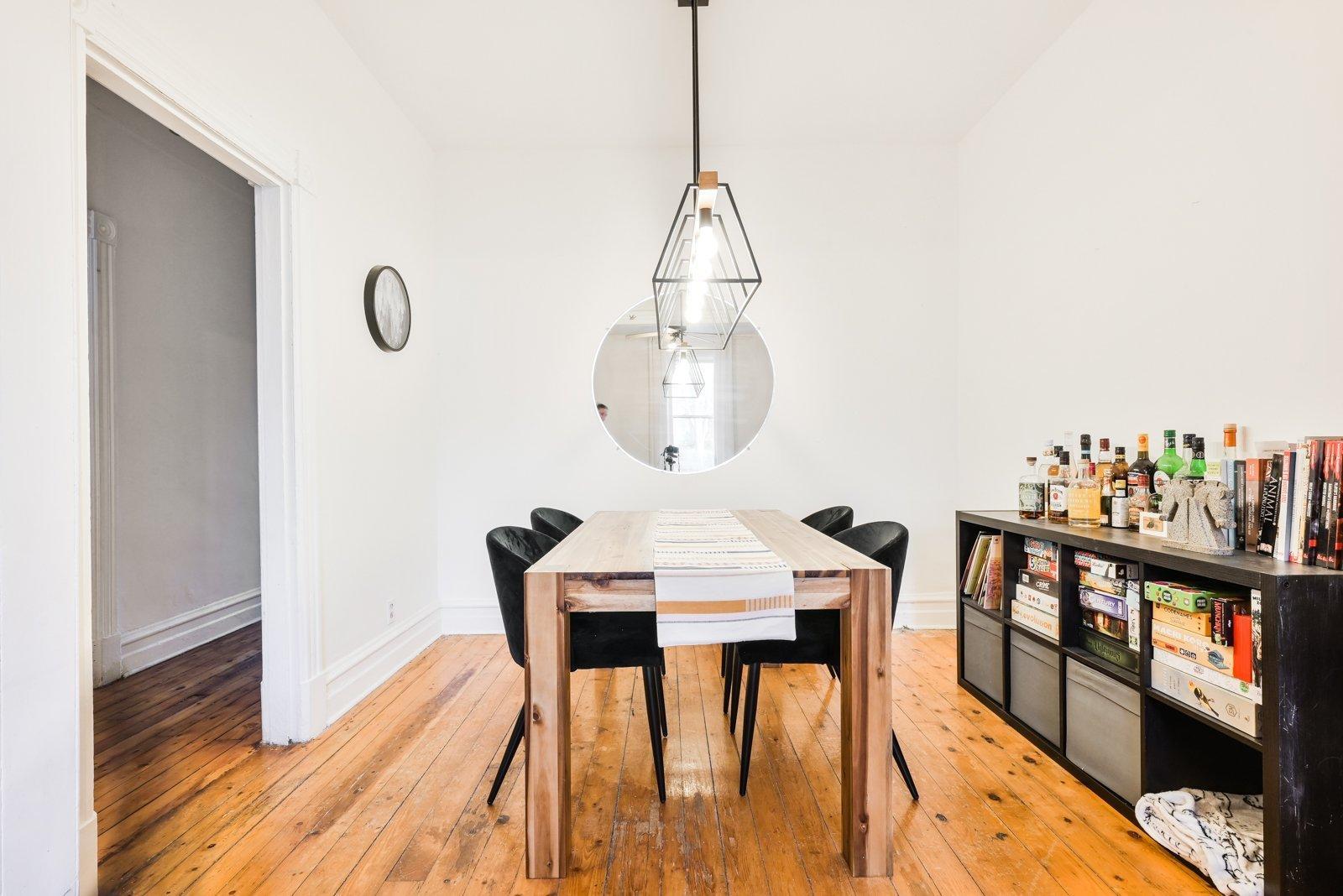 









511

 - 517


Av. Birch

,
Saint-Lambert,




QC
J4P2M9

