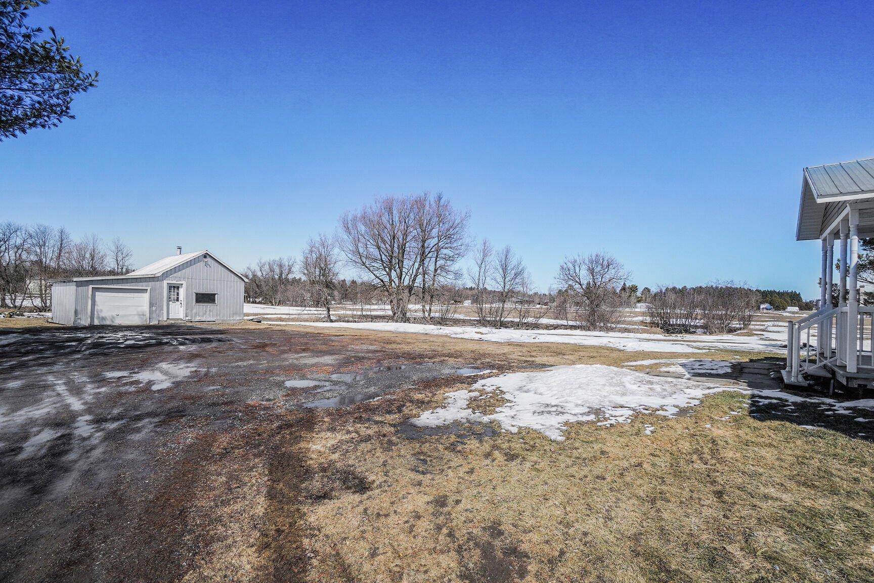









2734Z


Boul. Ste-Sophie

,
Sainte-Sophie,







QC
J5J2V3

