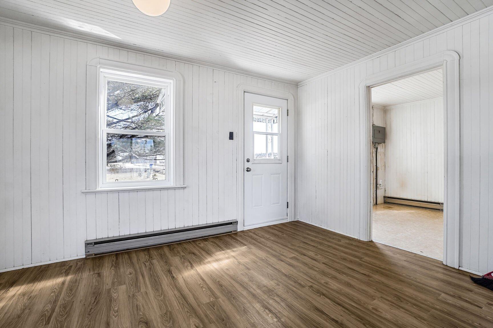 









2734Z


Boul. Ste-Sophie

,
Sainte-Sophie,







QC
J5J2V3

