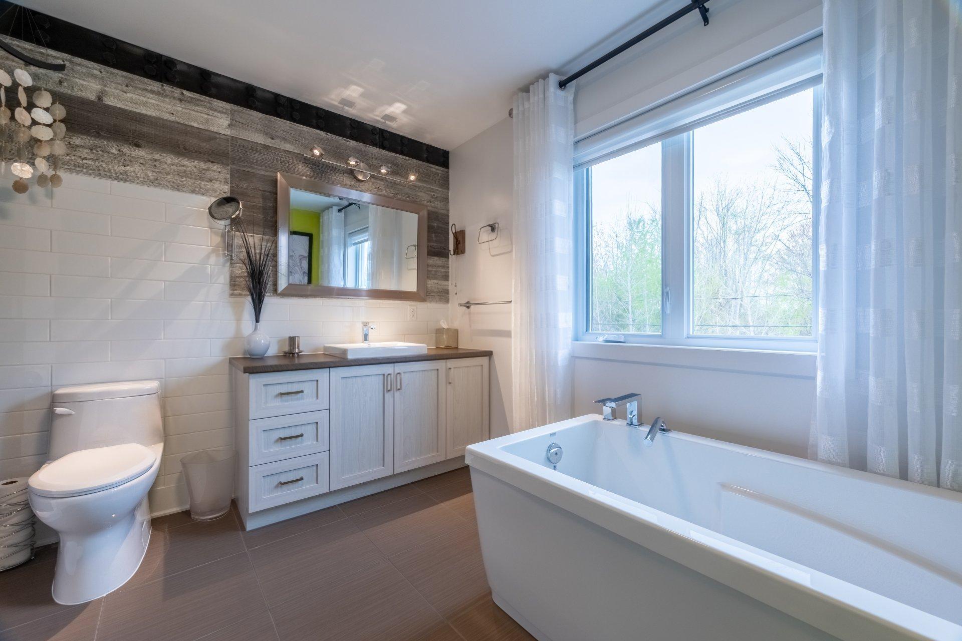 









218


10e Avenue

,
Saint-Zotique,




QC
J0P1Z0

