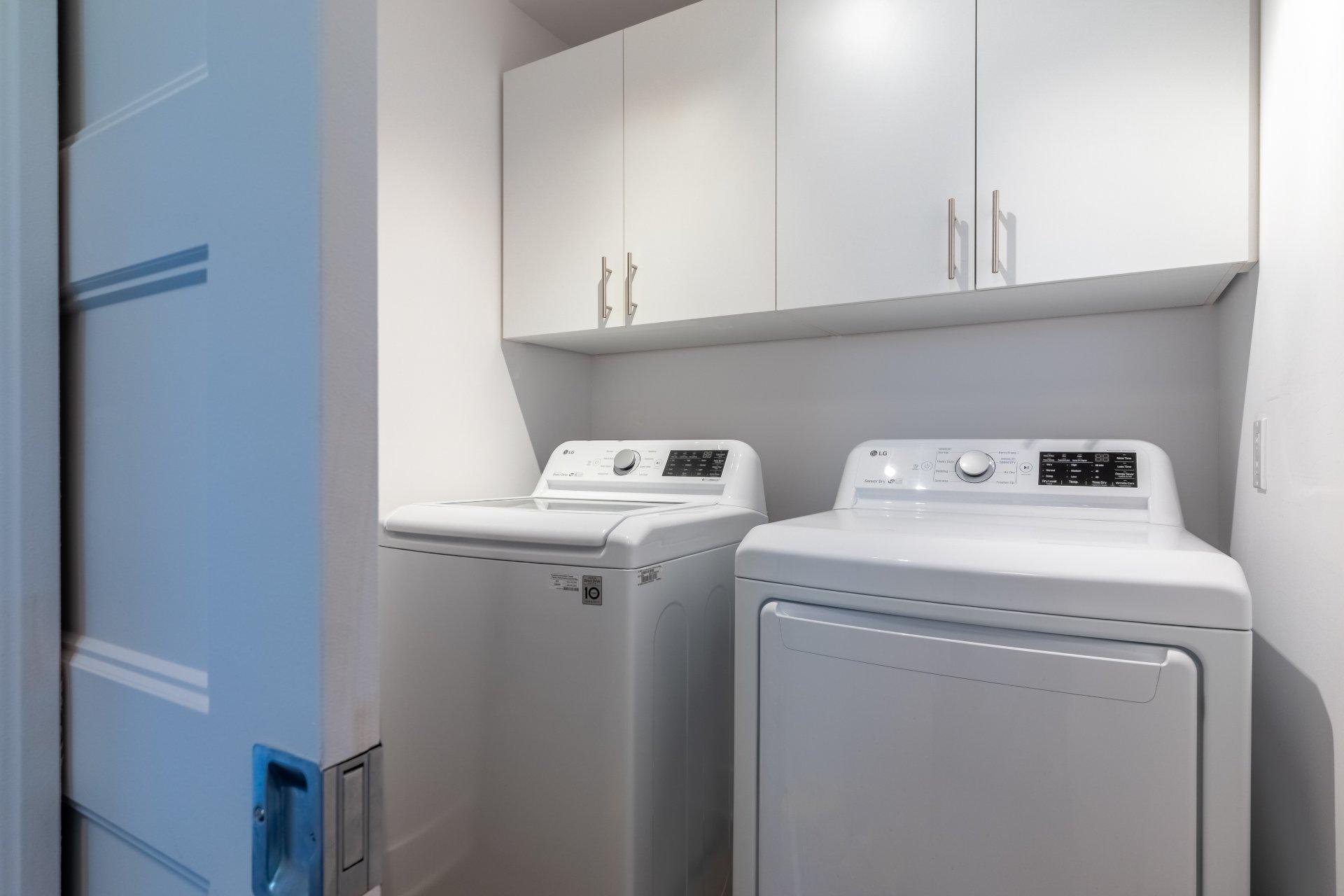









218


10e Avenue

,
Saint-Zotique,




QC
J0P1Z0

