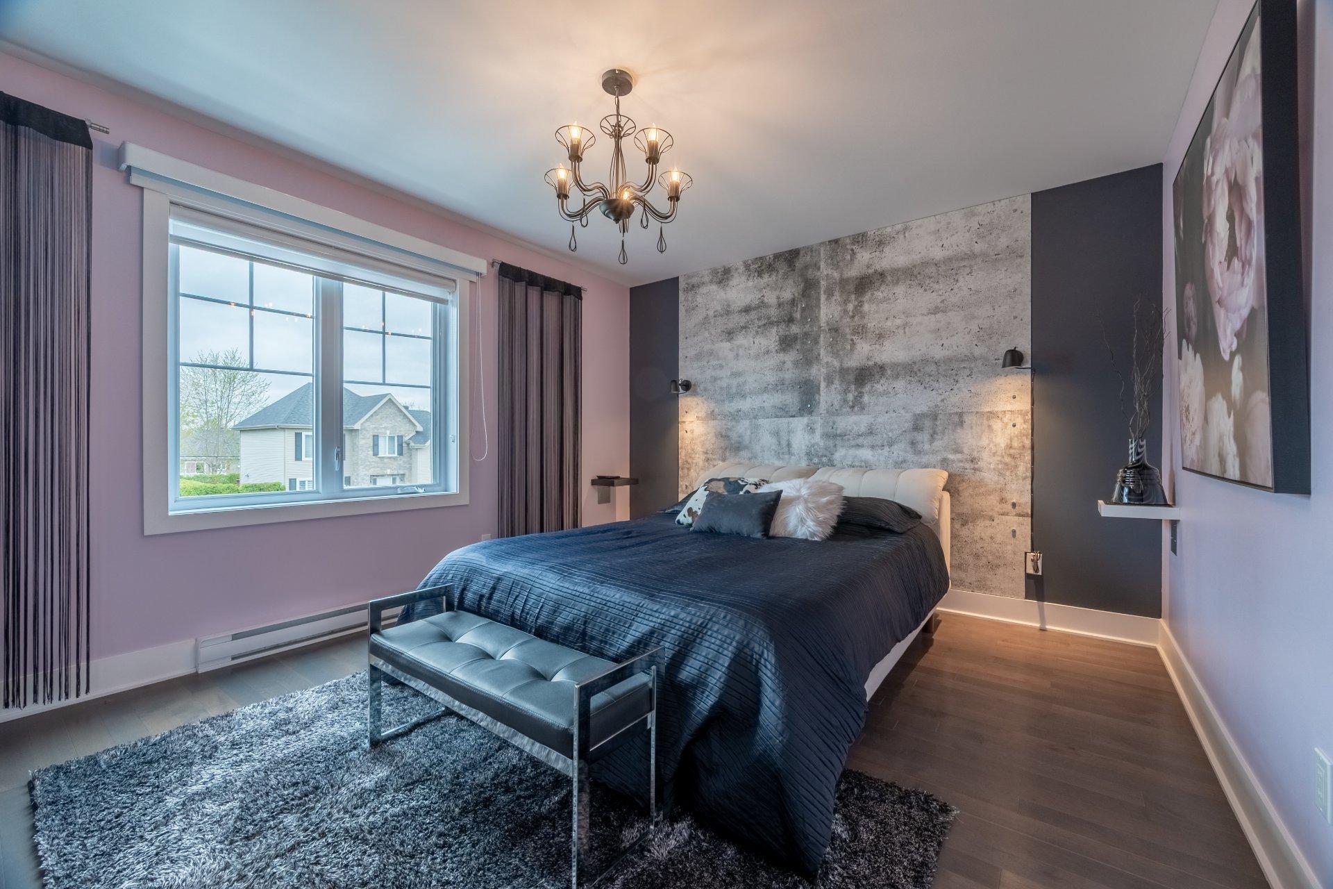 









218


10e Avenue

,
Saint-Zotique,




QC
J0P1Z0

