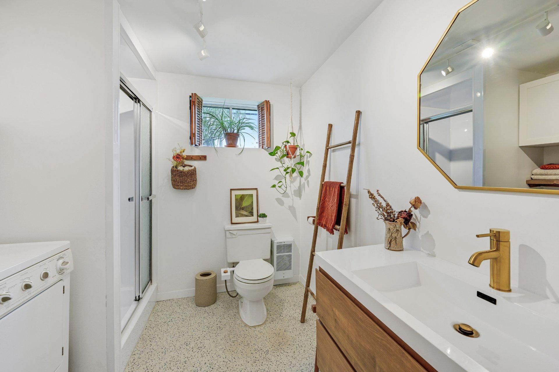 









539


Rue Marie-Derome

,
Saint-Jean-sur-Richelieu,




QC
J3A1G7

