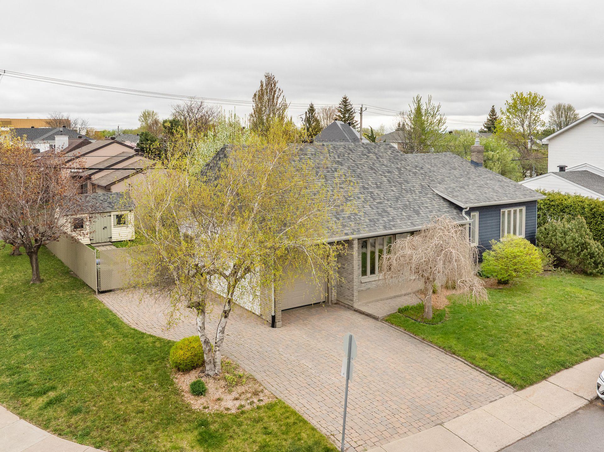 









539


Rue Marie-Derome

,
Saint-Jean-sur-Richelieu,




QC
J3A1G7

