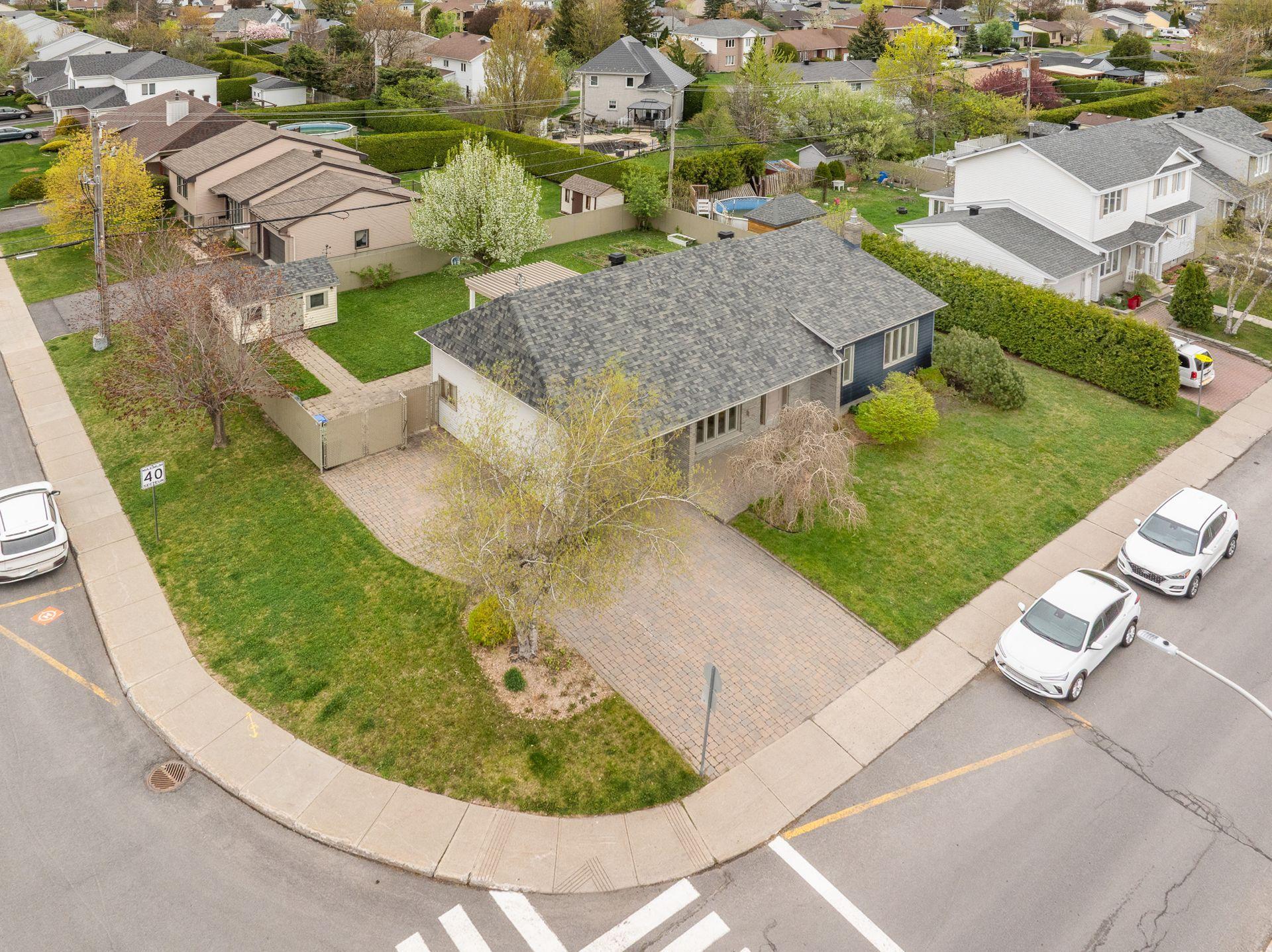 









539


Rue Marie-Derome

,
Saint-Jean-sur-Richelieu,




QC
J3A1G7

