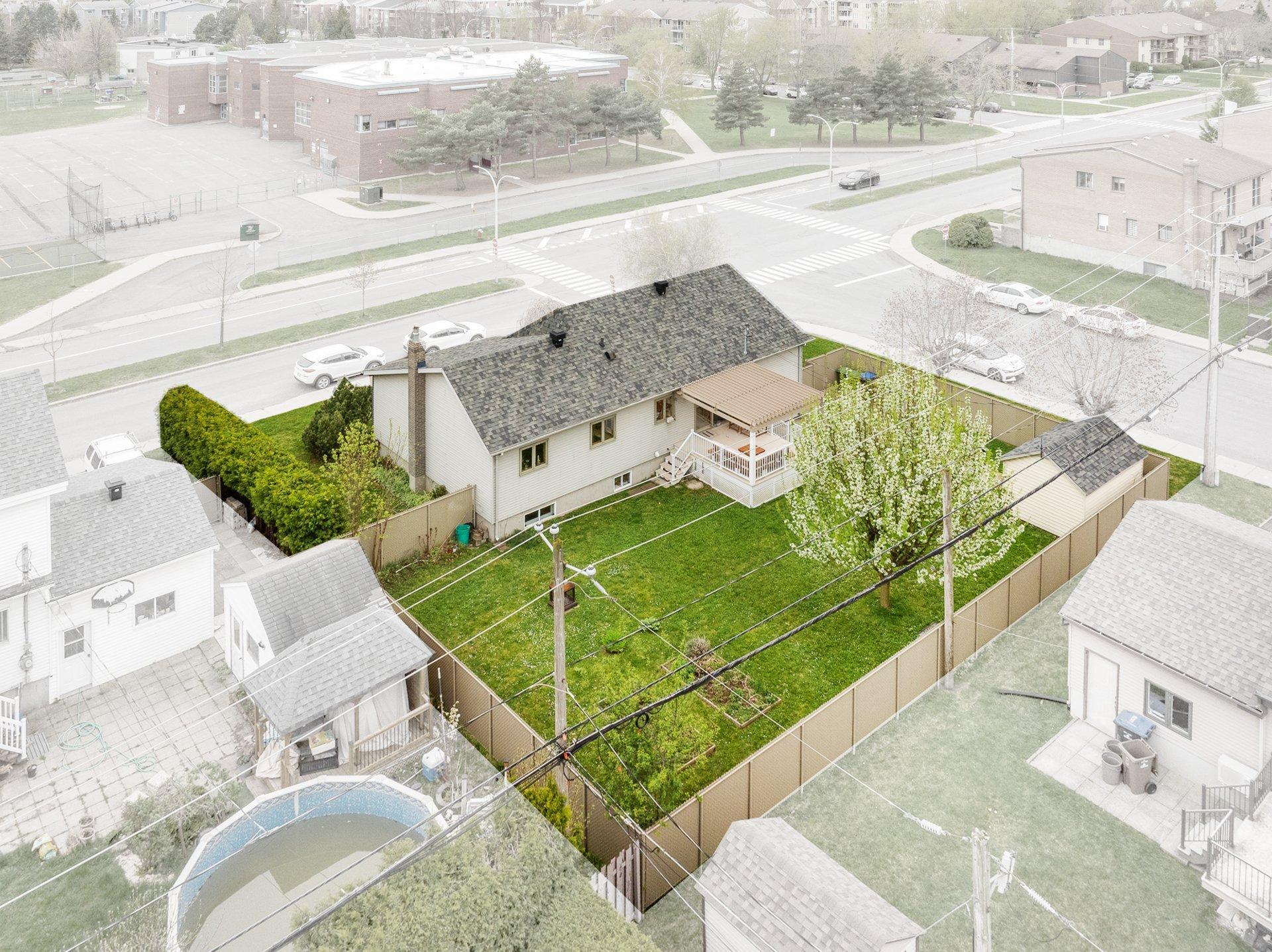 









539


Rue Marie-Derome

,
Saint-Jean-sur-Richelieu,




QC
J3A1G7

