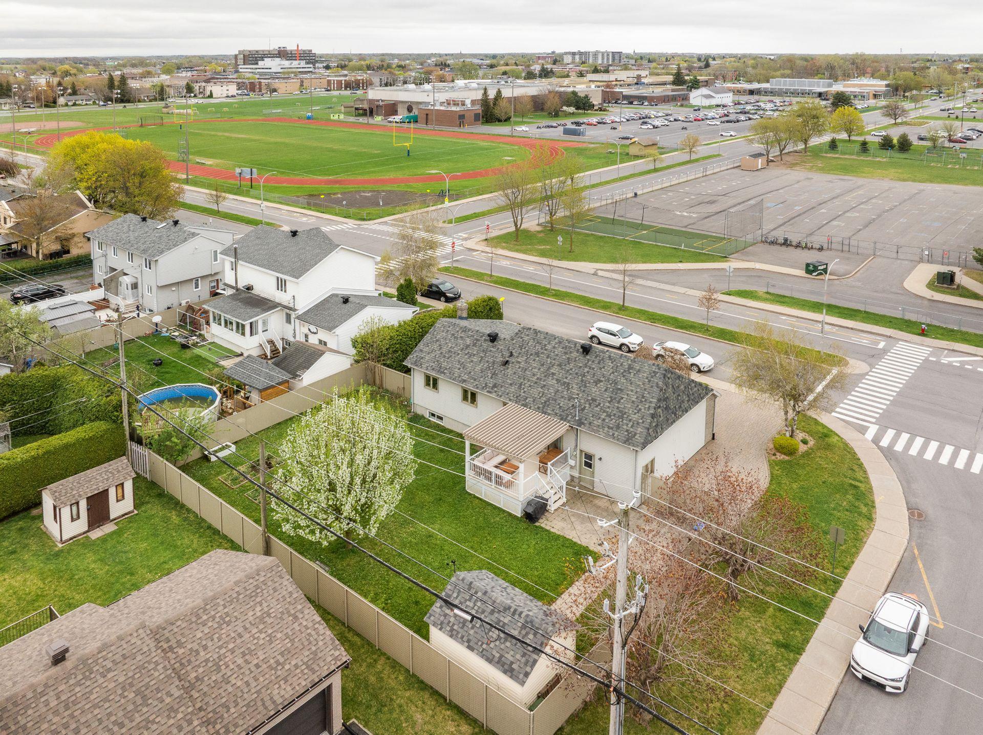 









539


Rue Marie-Derome

,
Saint-Jean-sur-Richelieu,




QC
J3A1G7

