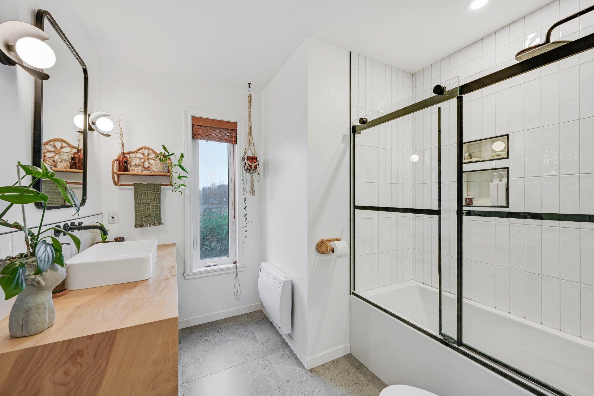 









539


Rue Marie-Derome

,
Saint-Jean-sur-Richelieu,




QC
J3A1G7

