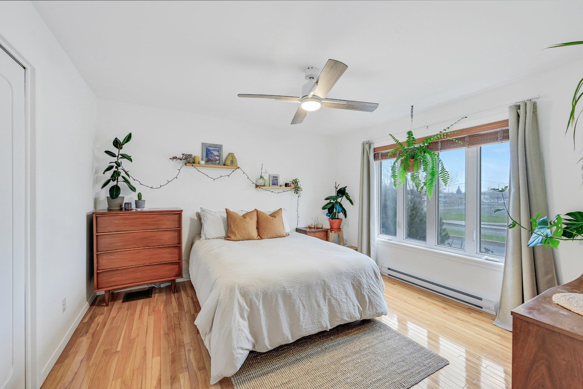 









539


Rue Marie-Derome

,
Saint-Jean-sur-Richelieu,




QC
J3A1G7

