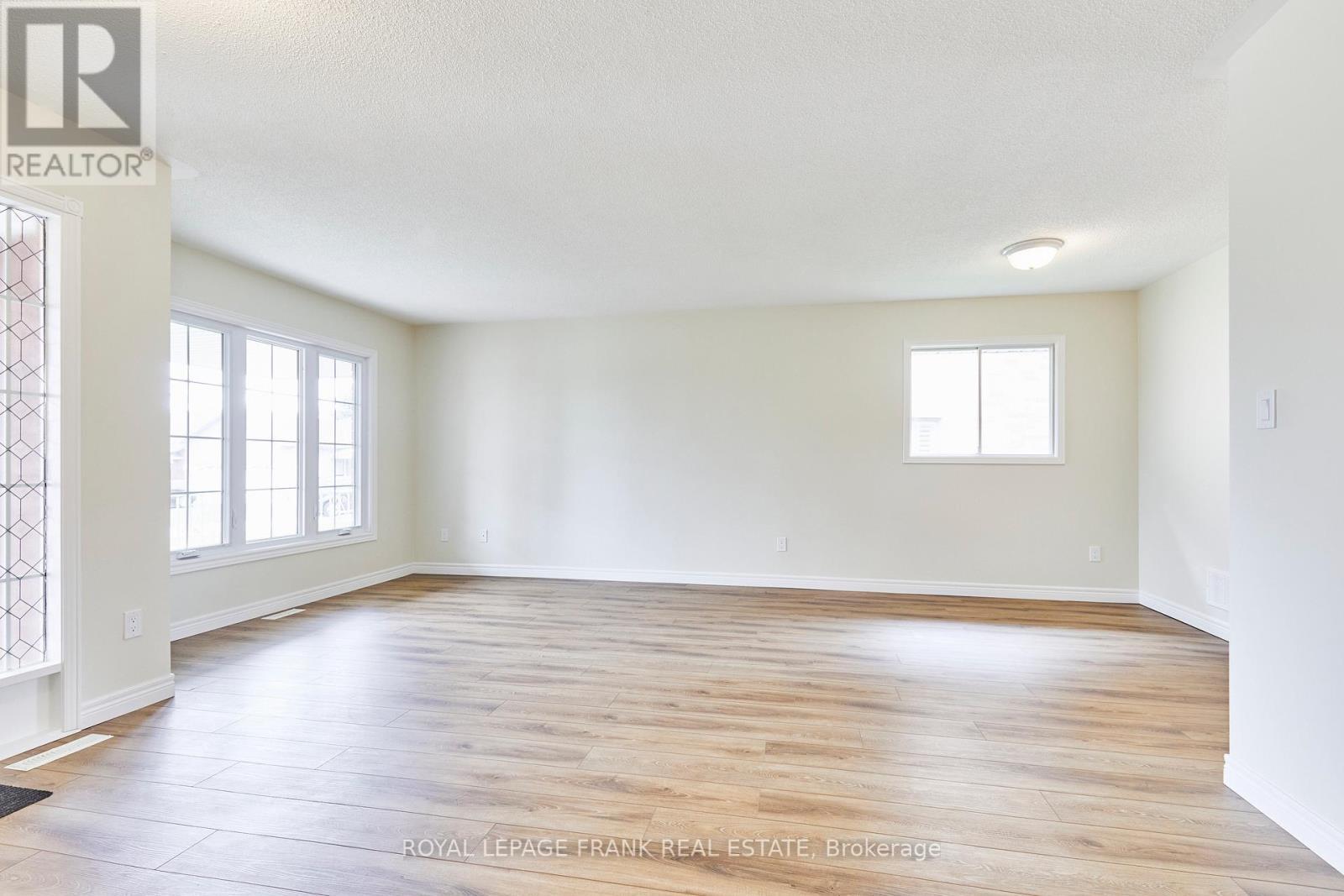 












949 TILLISON AVENUE

,
Cobourg,




Ontario
K9A5N2

