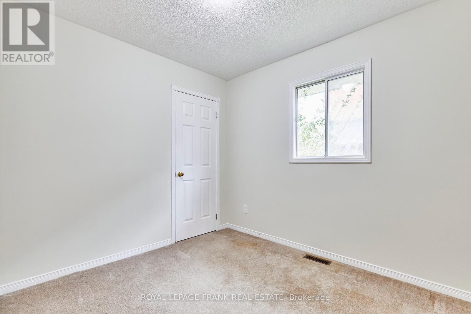 












949 TILLISON AVENUE

,
Cobourg,




Ontario
K9A5N2

