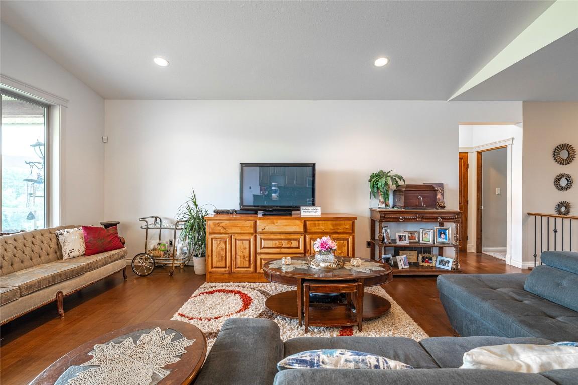 









6205


6

Highway,
Coldstream,




BC
V1B 3C7


