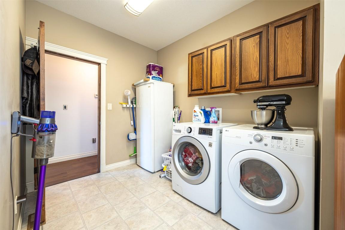 









6205


6

Highway,
Coldstream,




BC
V1B 3C7

