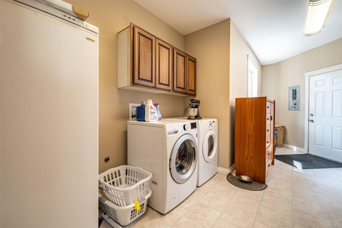 









6205


6

Highway,
Coldstream,




BC
V1B 3C7

