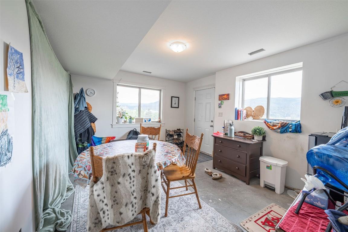 









6205


6

Highway,
Coldstream,




BC
V1B 3C7

